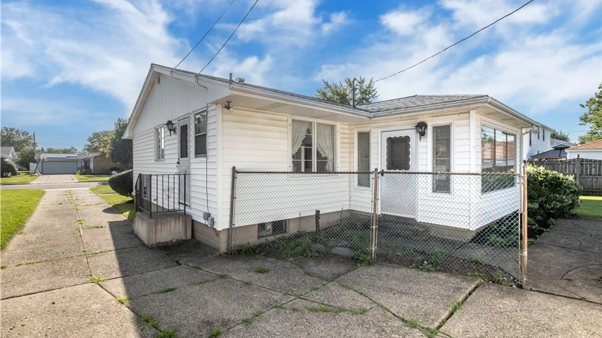 Property at 246 Sunrise Blvd, Amherst, NY 14221 35
