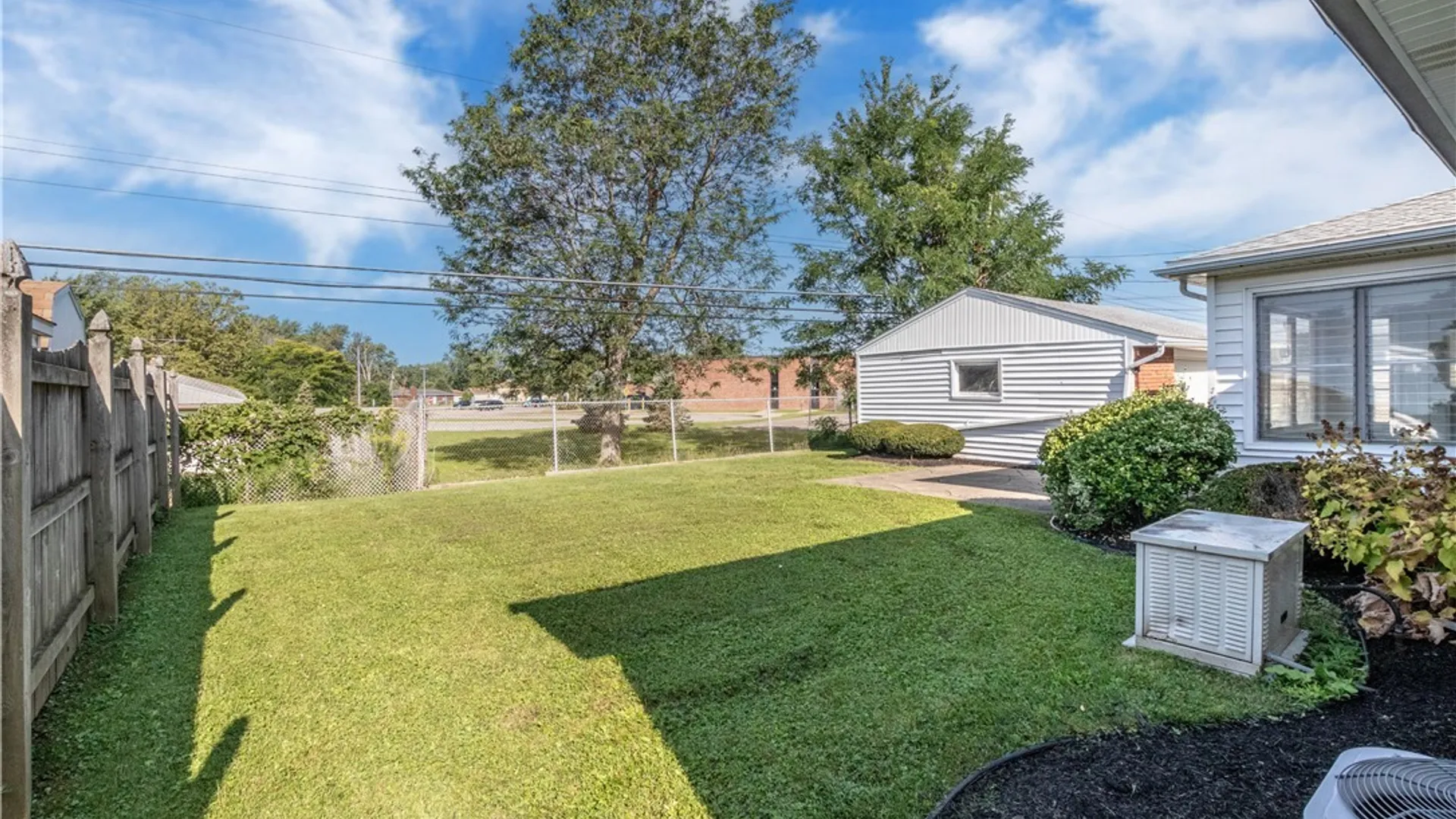 Property at 246 Sunrise Blvd, Amherst, NY 14221 34