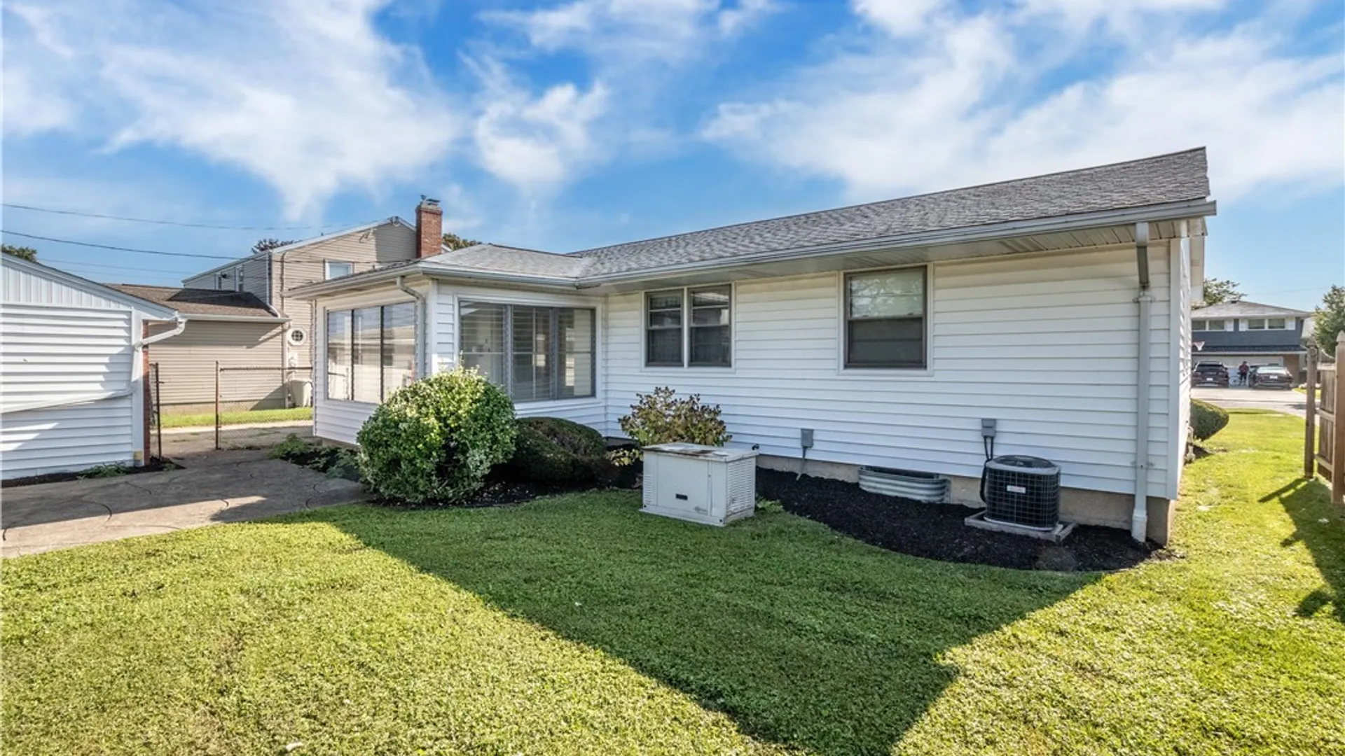 Property at 246 Sunrise Blvd, Amherst, NY 14221 37