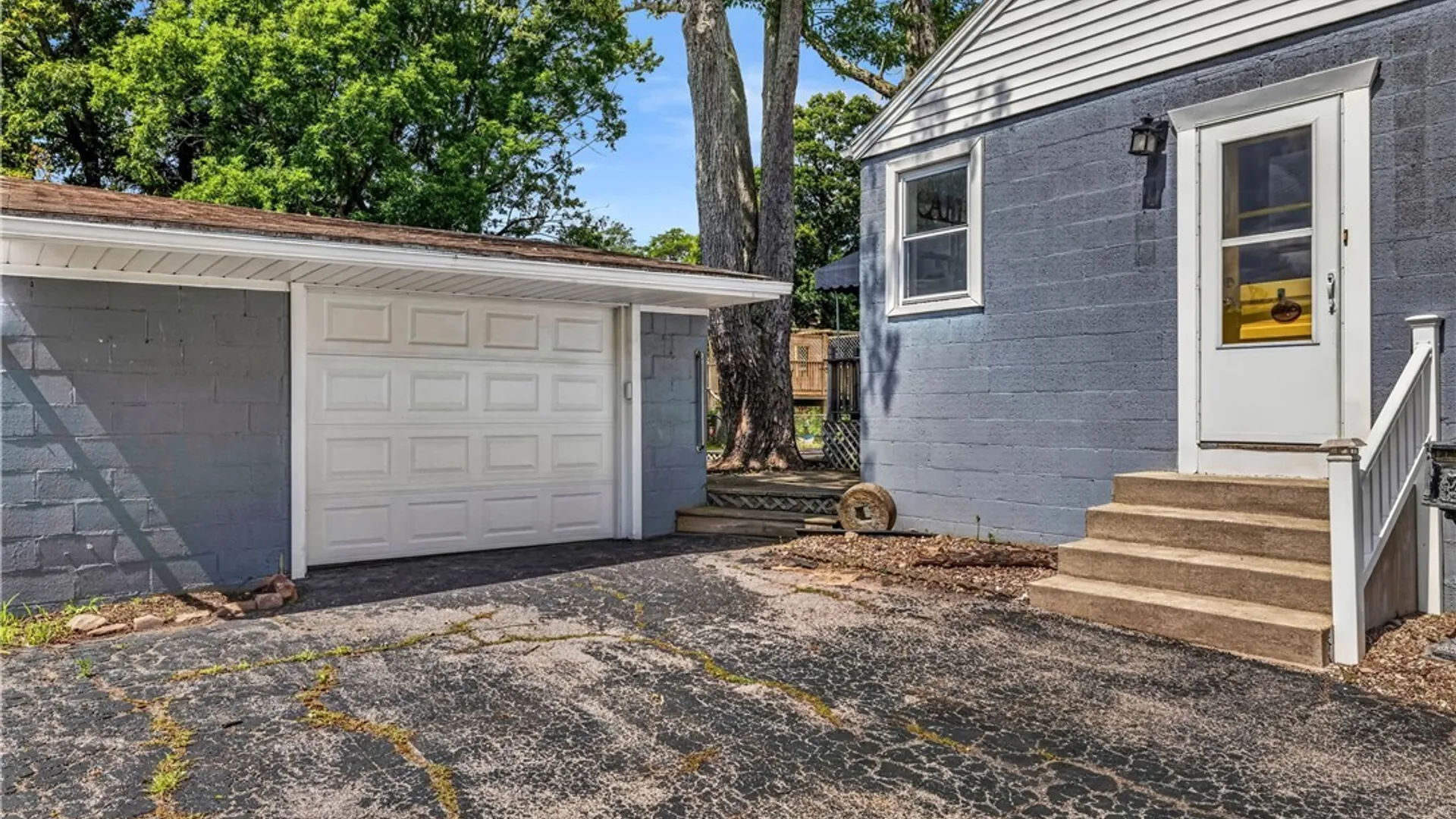 Property at 152 N Autumn Street, Amherst, NY 14221 5