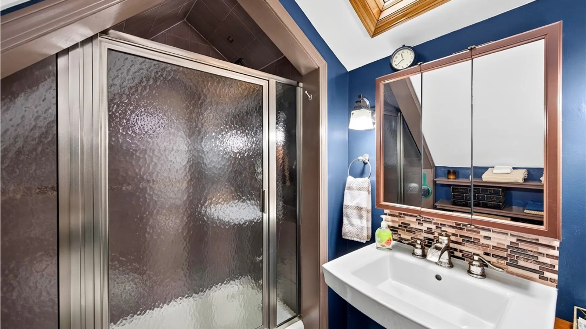 Property at 388 Summer St #1, Buffalo, NY 14213 14