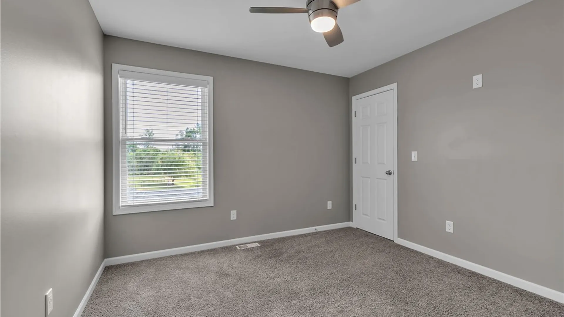 Property at 26 Hidden Meadow Crossing, Lancaster, NY 14086 21
