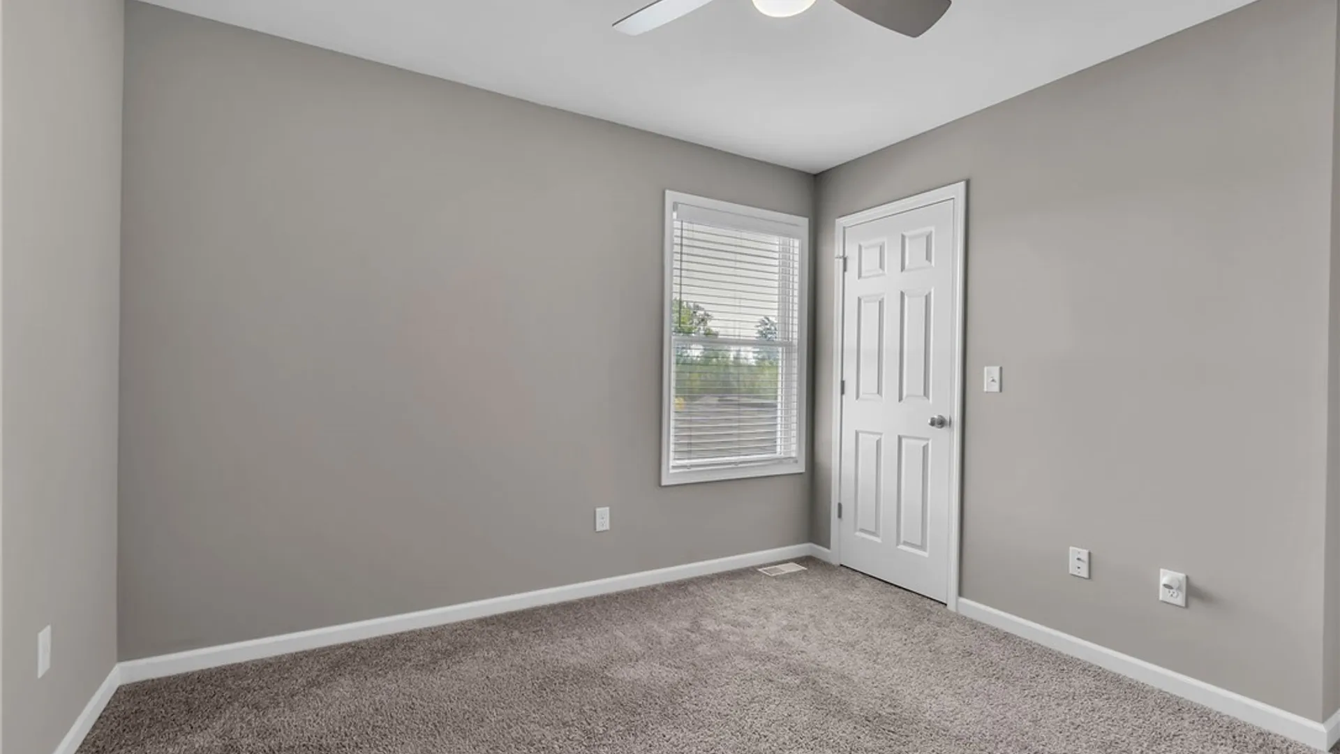 Property at 26 Hidden Meadow Crossing, Lancaster, NY 14086 24