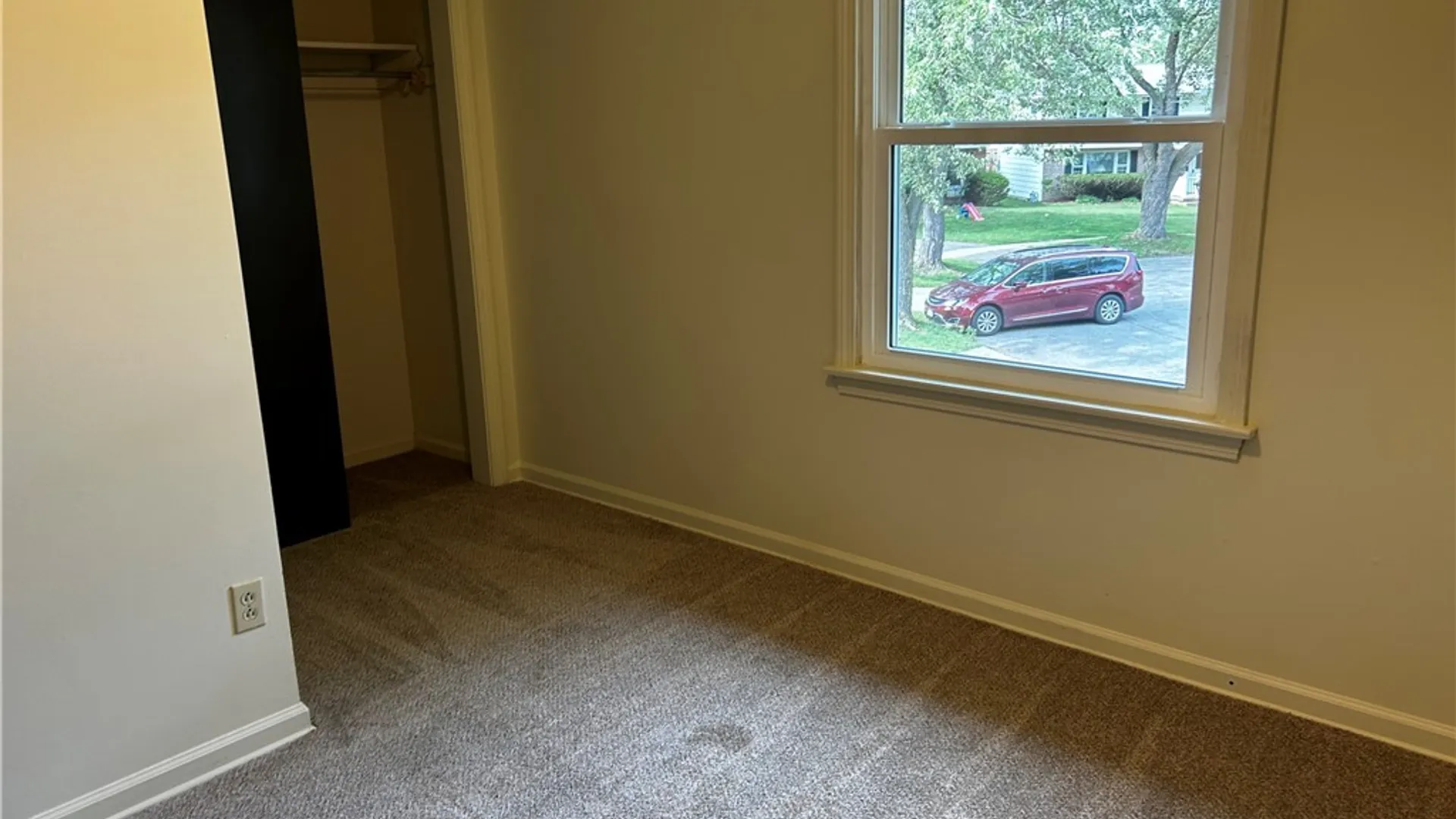 Property at 180 Greenfield Drive, Tonawanda, NY 14150 11