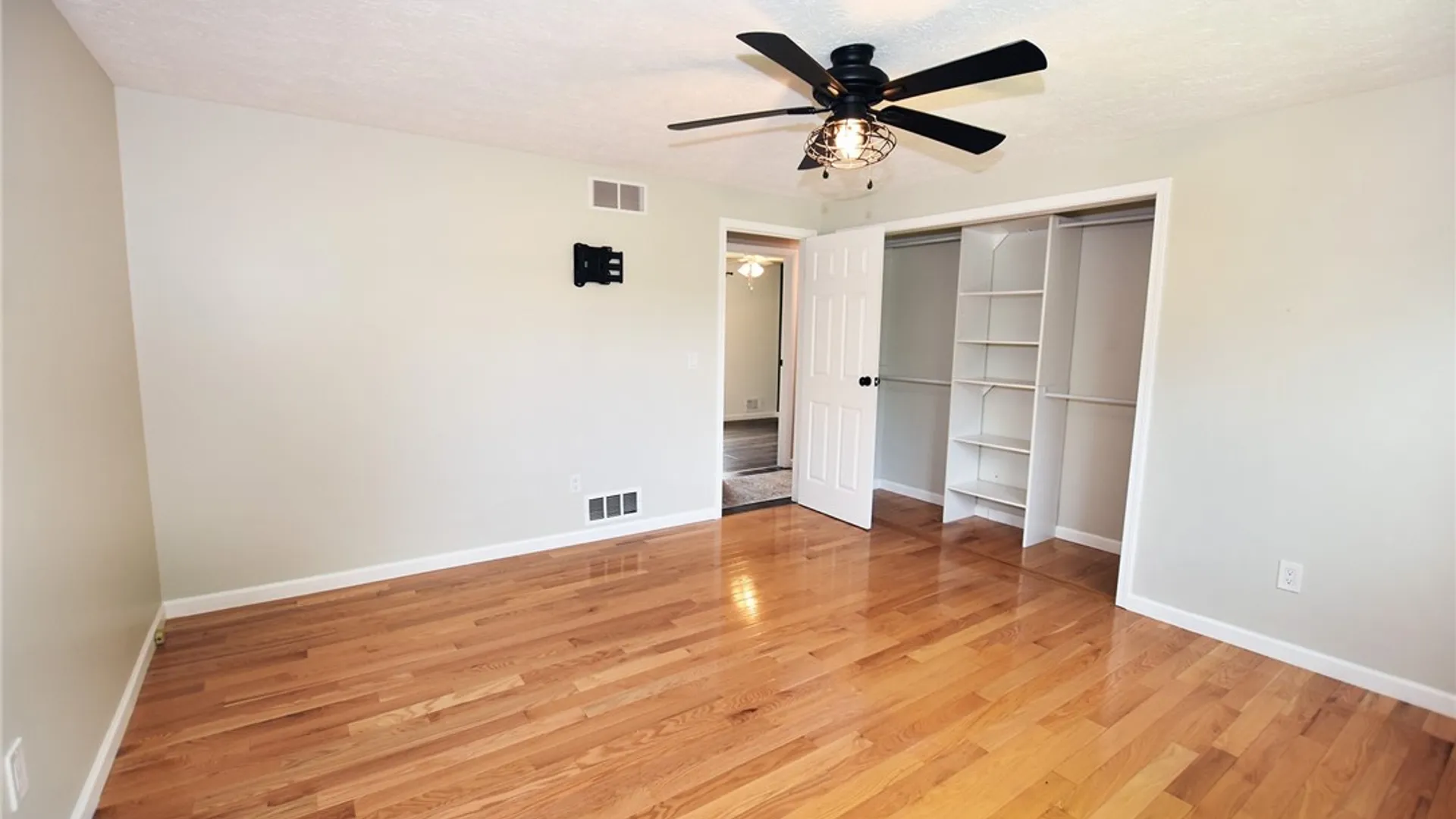Property at 19 Ezio Drive, Gates, NY 14606 41
