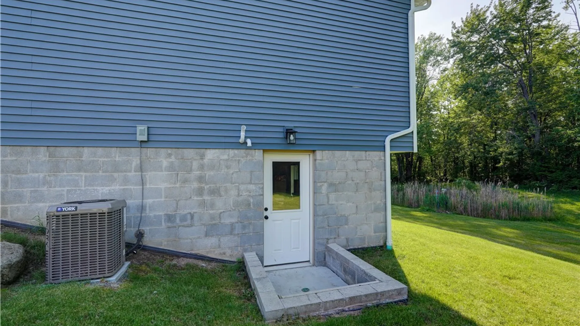 Property at 1093 Bear Creek Circle, Webster, NY 14580 31