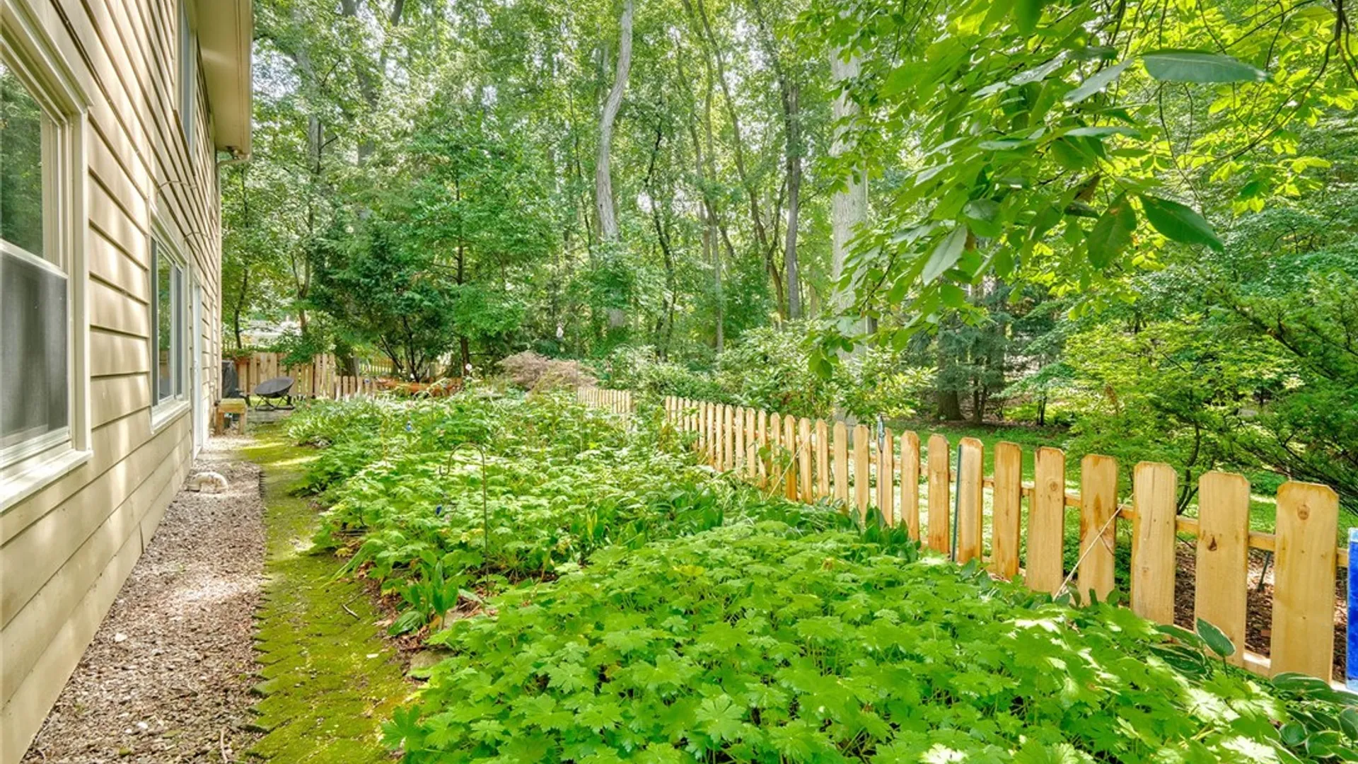 Property at 189 Dickinson Road, Webster, NY 14450 46