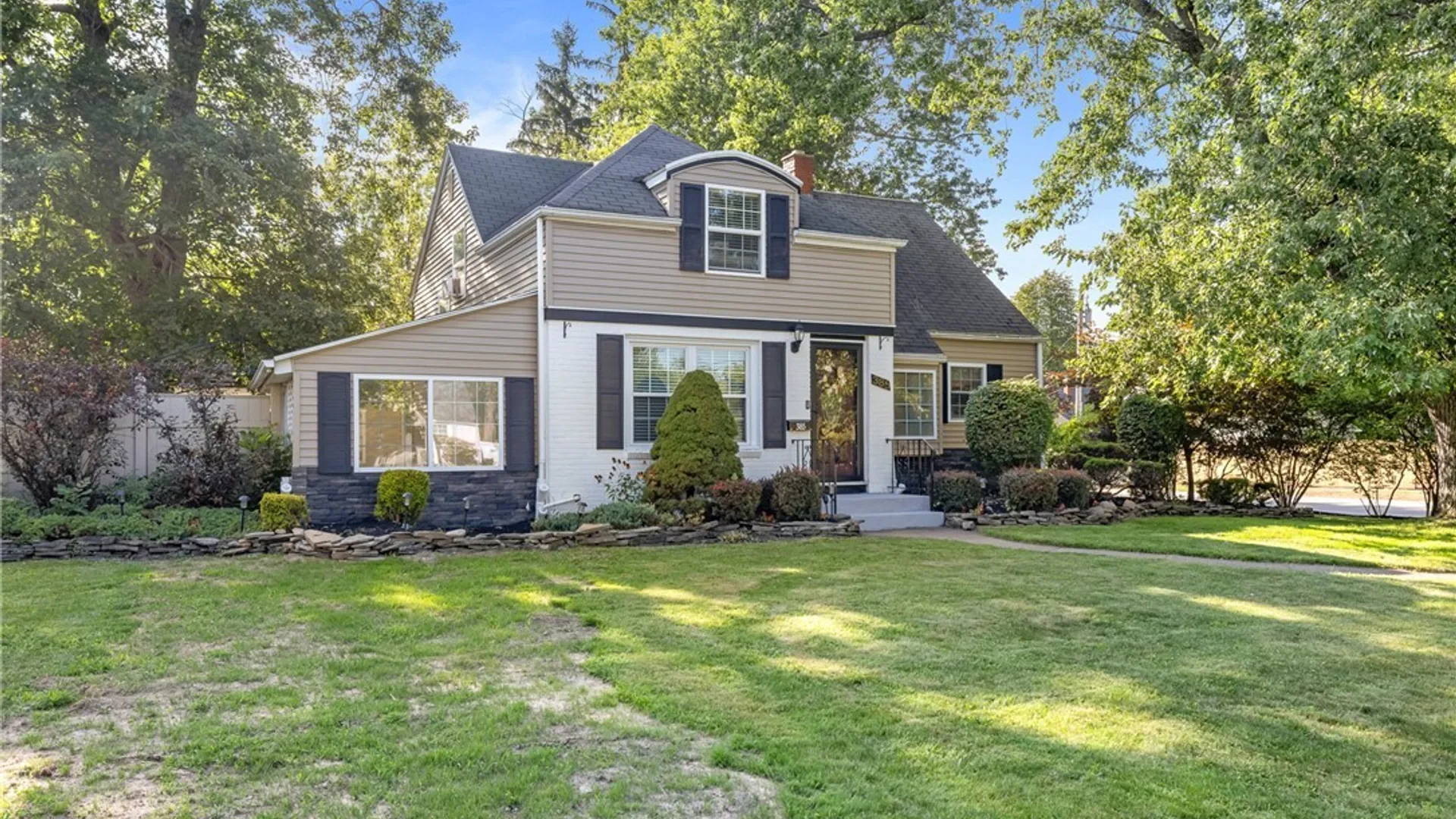 Property at 385 Walton Drive, Amherst, NY 14226 45
