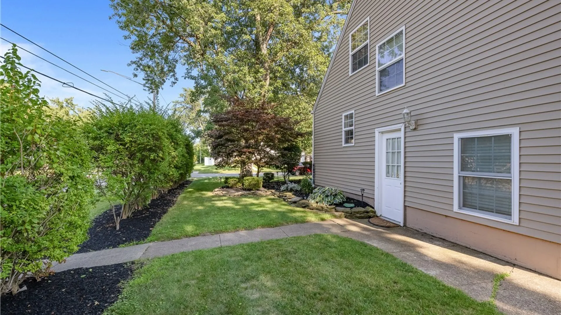Property at 385 Walton Drive, Amherst, NY 14226 40
