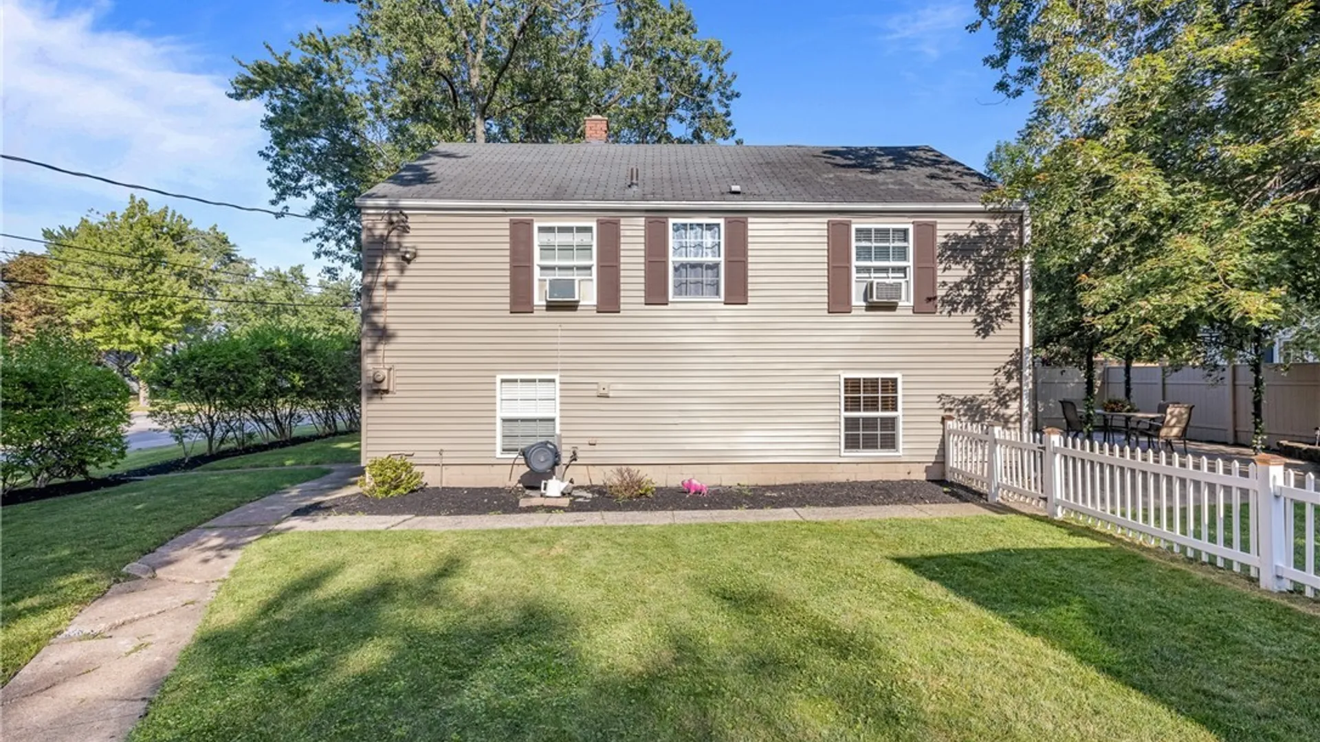 Property at 385 Walton Drive, Amherst, NY 14226 42