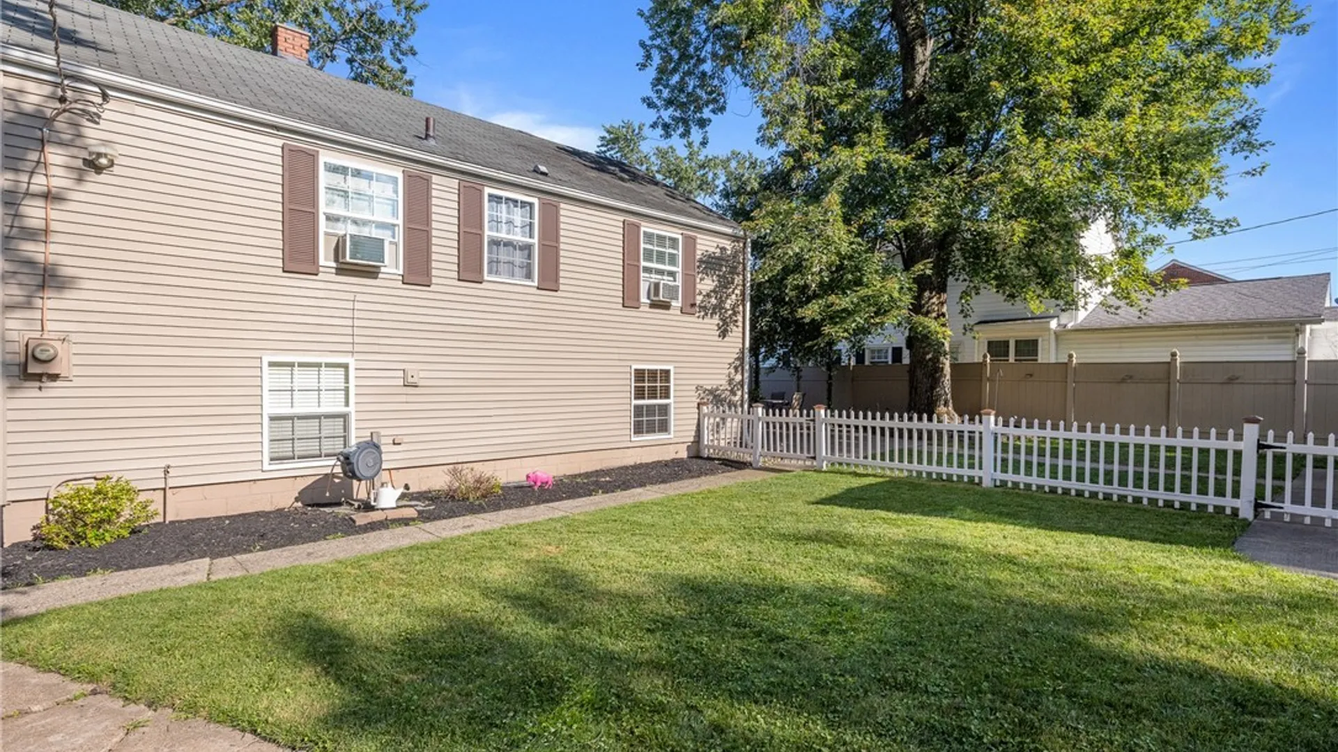 Property at 385 Walton Drive, Amherst, NY 14226 43