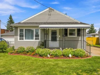 Property at 9006 Demunda Avenue, Niagara Falls, NY 14304