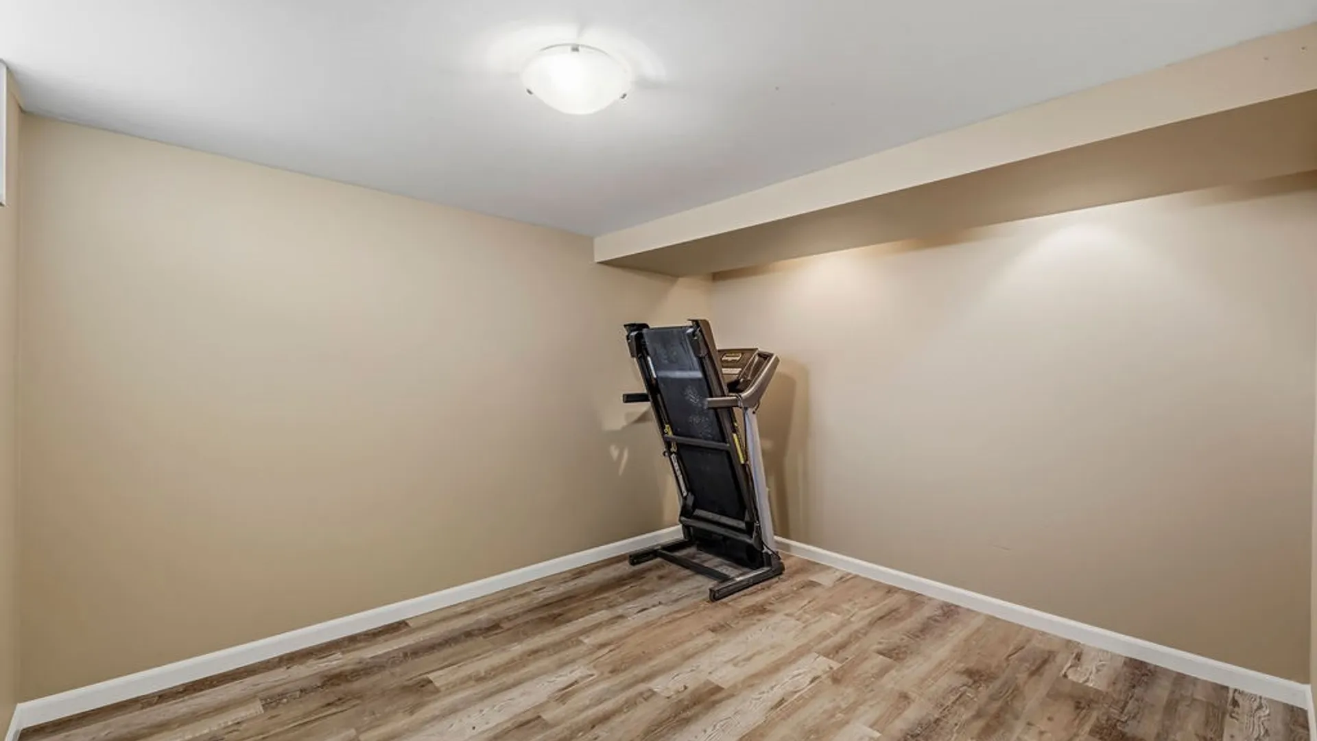 Property at 9006 Demunda Avenue, Niagara Falls, NY 14304 33