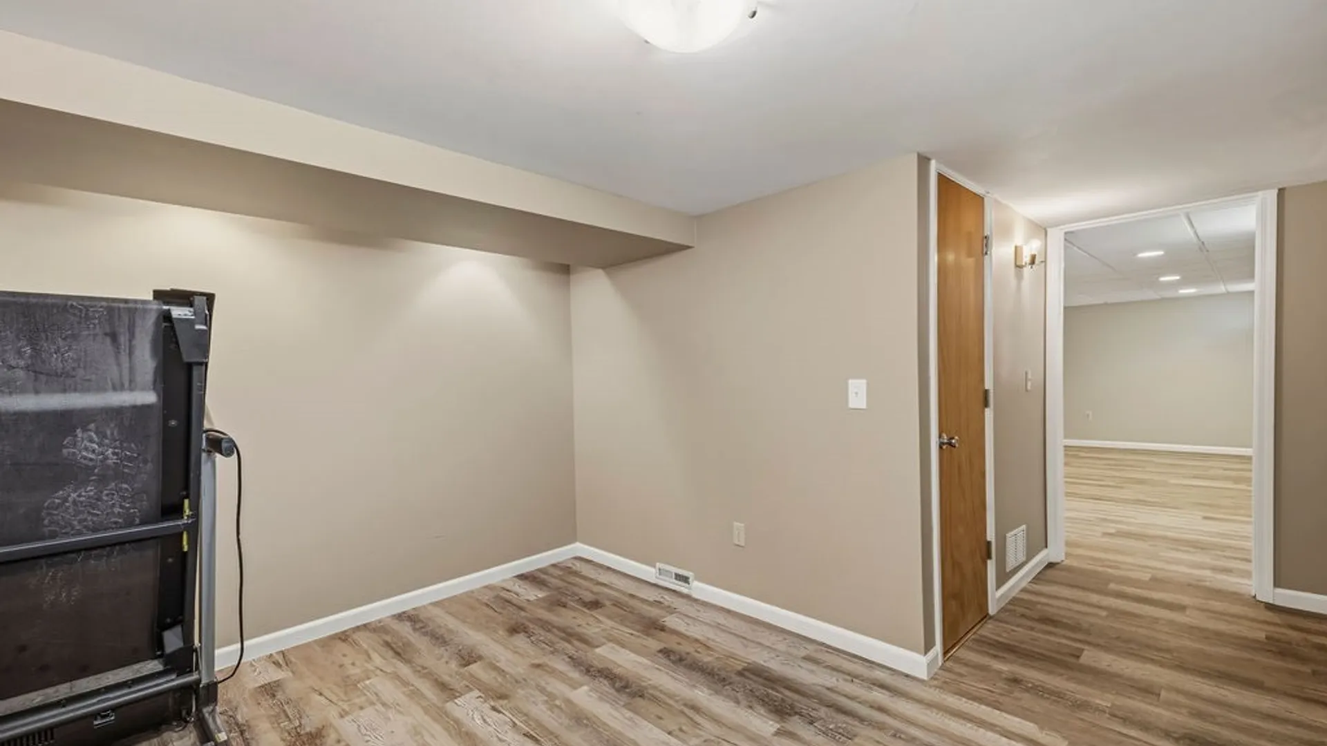 Property at 9006 Demunda Avenue, Niagara Falls, NY 14304 32