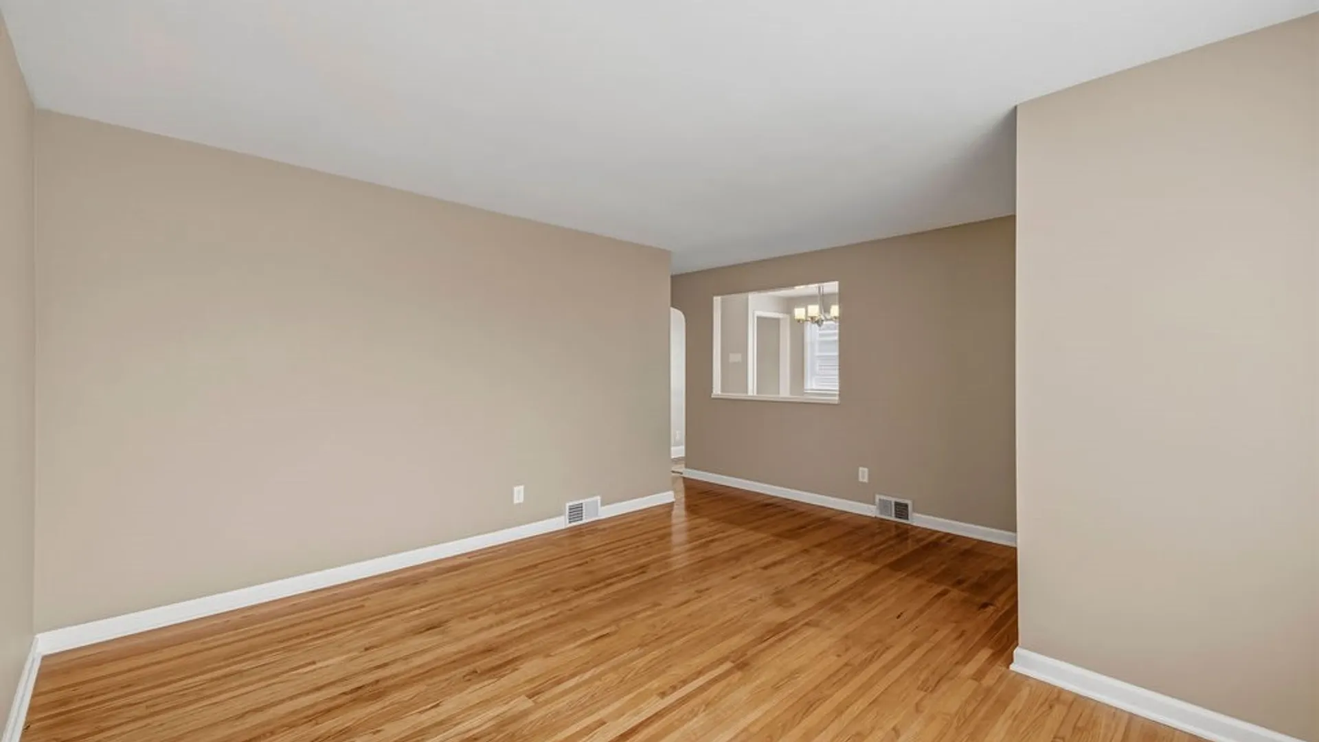 Property at 9006 Demunda Avenue, Niagara Falls, NY 14304 17
