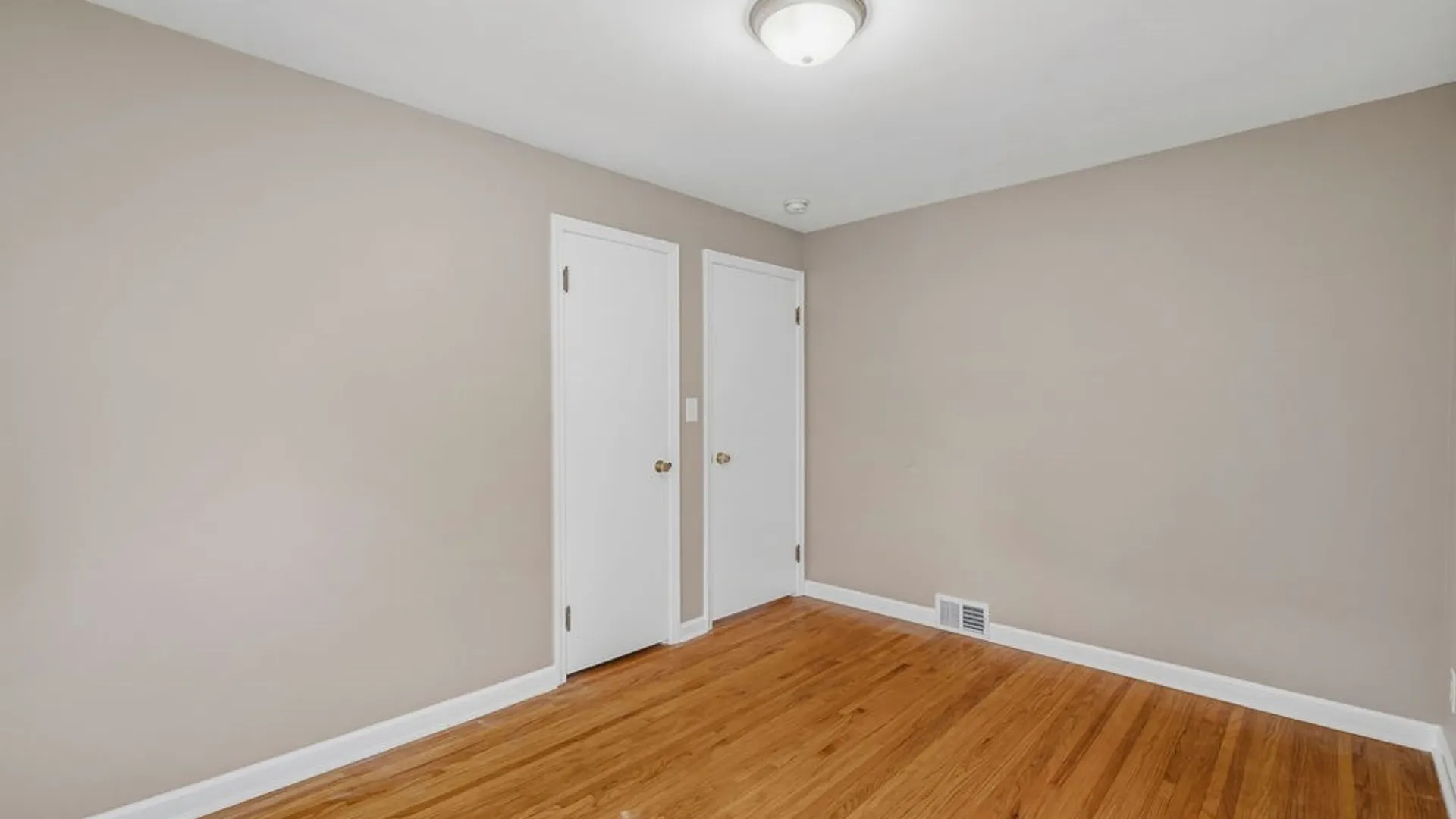 Property at 9006 Demunda Avenue, Niagara Falls, NY 14304 28