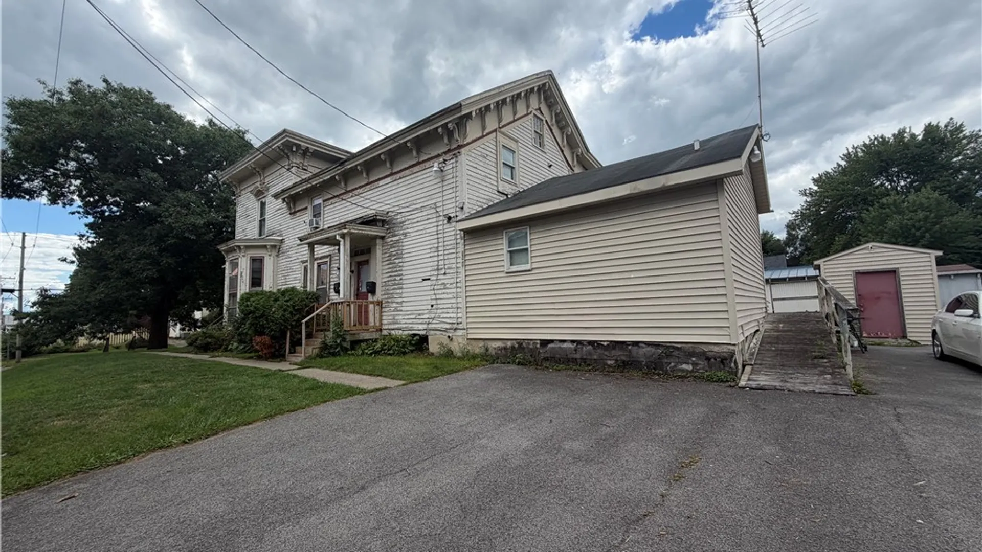 Property at 308 W Embargo Street, Rome, NY 13440 3