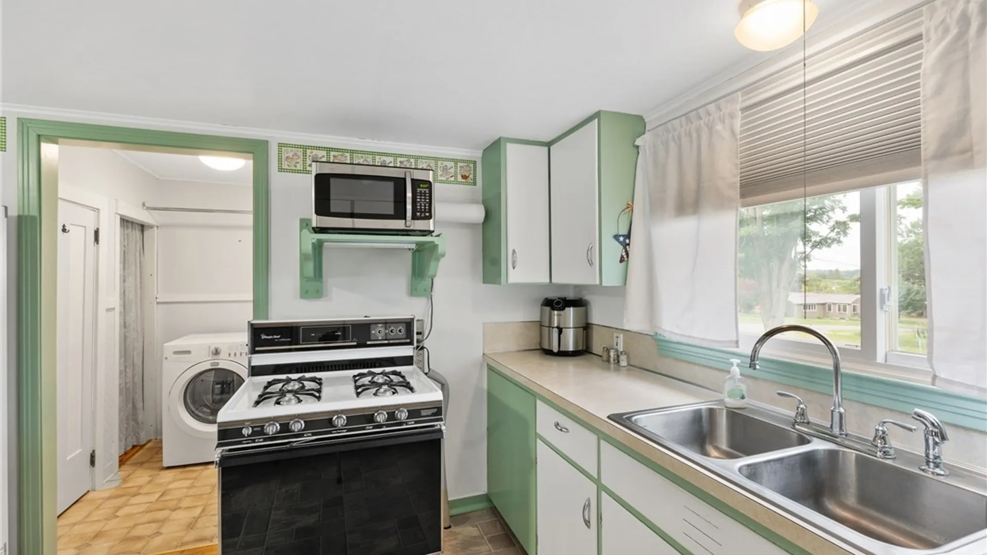 Property at 16 Pulaski Street, Mexico, NY 13114 16