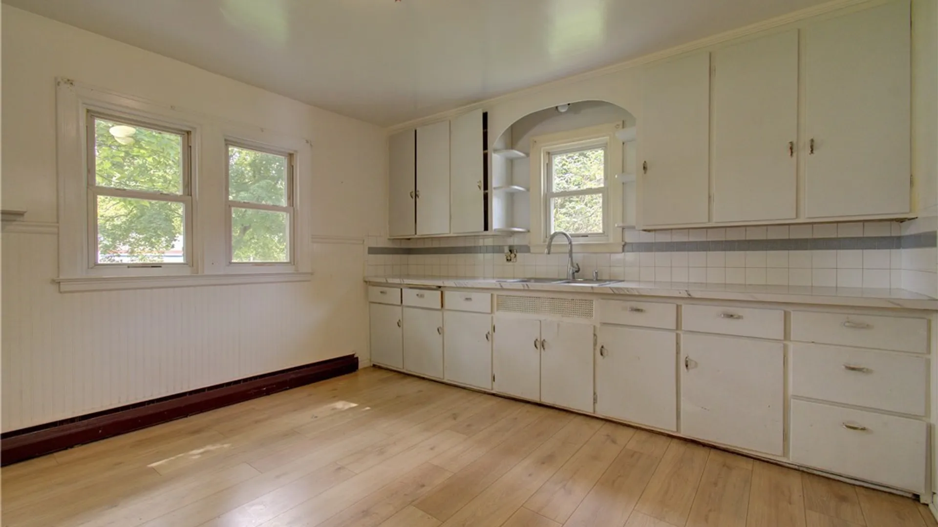 Property at 1086 Niagara Falls Boulevard, North Tonawanda, NY 14120 24