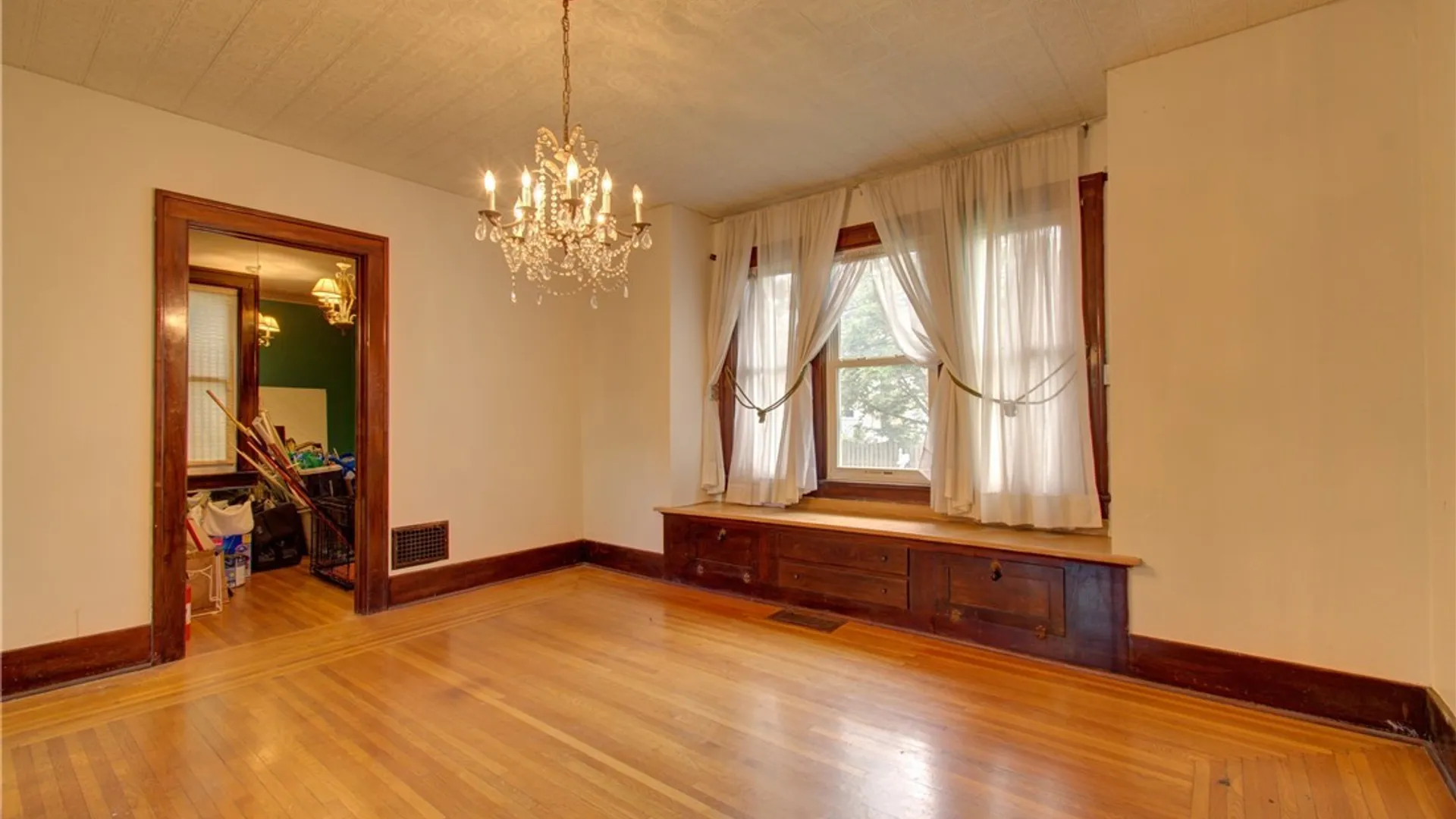 Property at 1102 Niagara Falls Boulevard, North Tonawanda, NY 14120 10