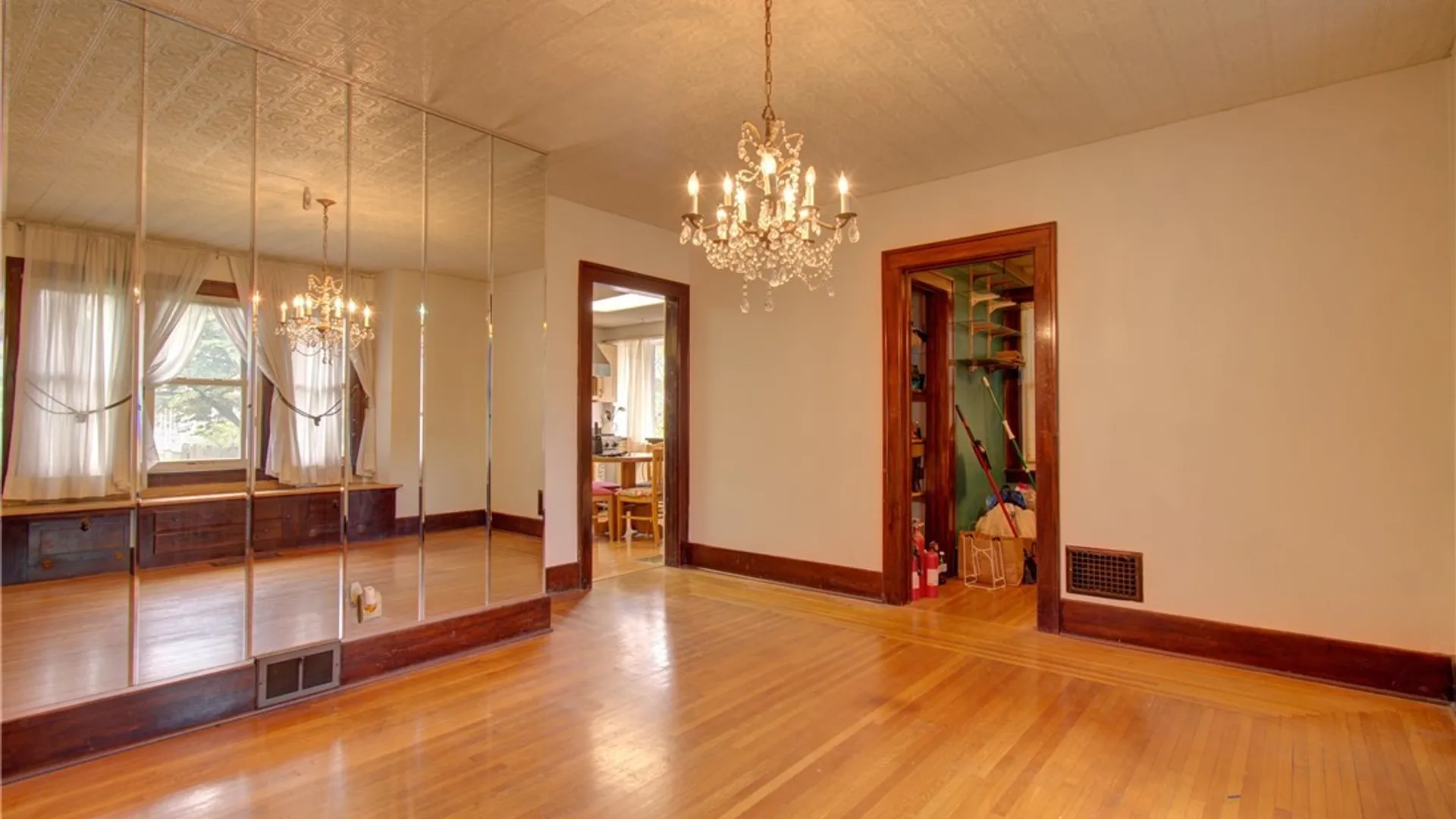 Property at 1102 Niagara Falls Boulevard, North Tonawanda, NY 14120 13