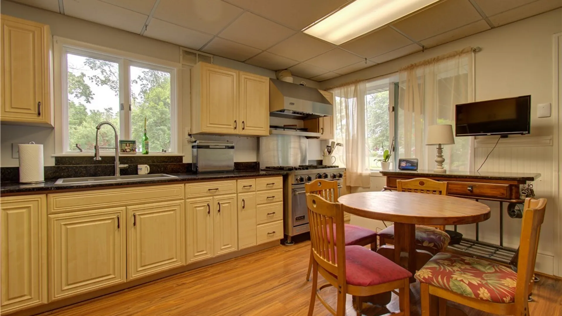 Property at 1102 Niagara Falls Boulevard, North Tonawanda, NY 14120 15