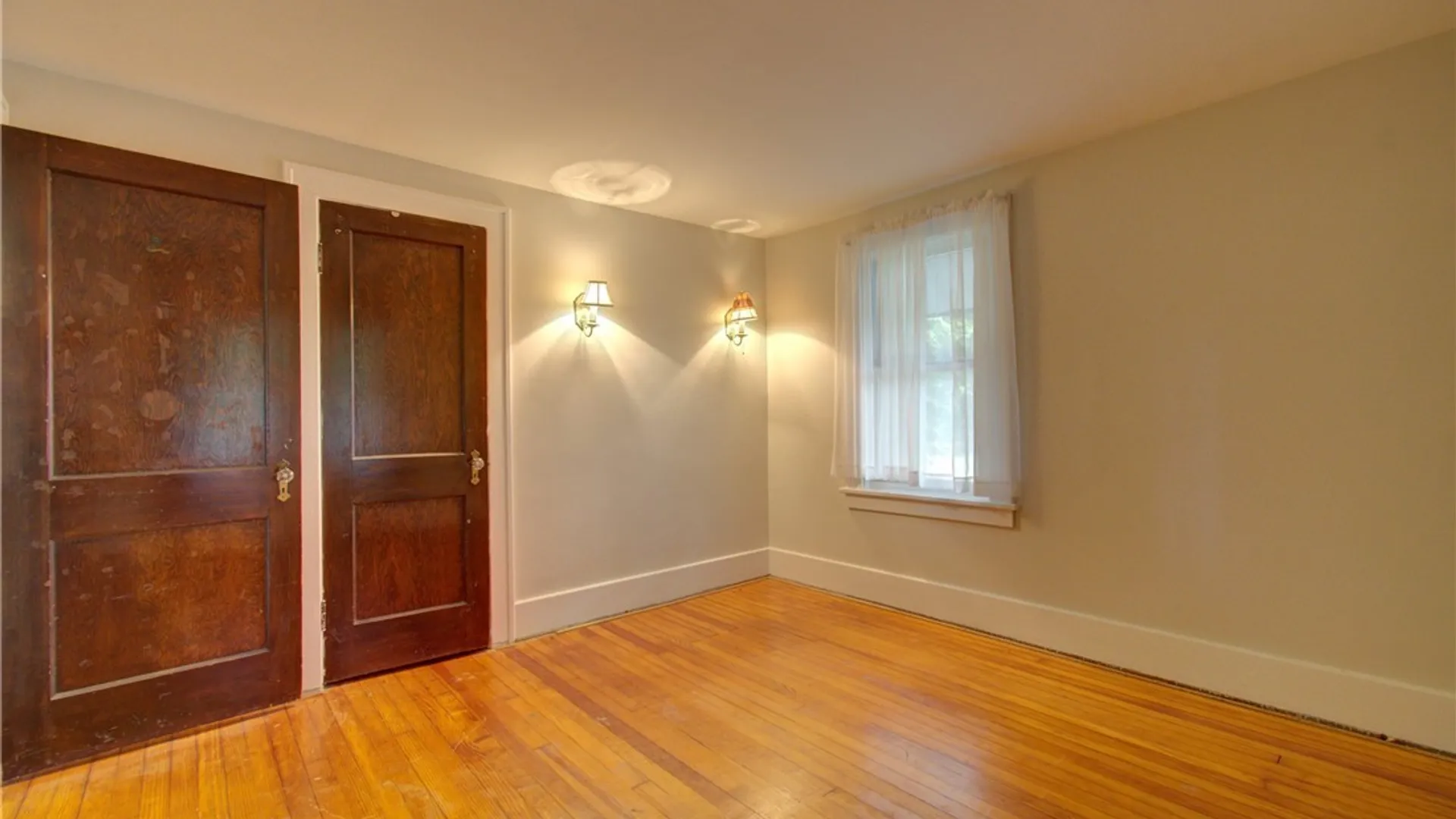 Property at 1102 Niagara Falls Boulevard, North Tonawanda, NY 14120 24