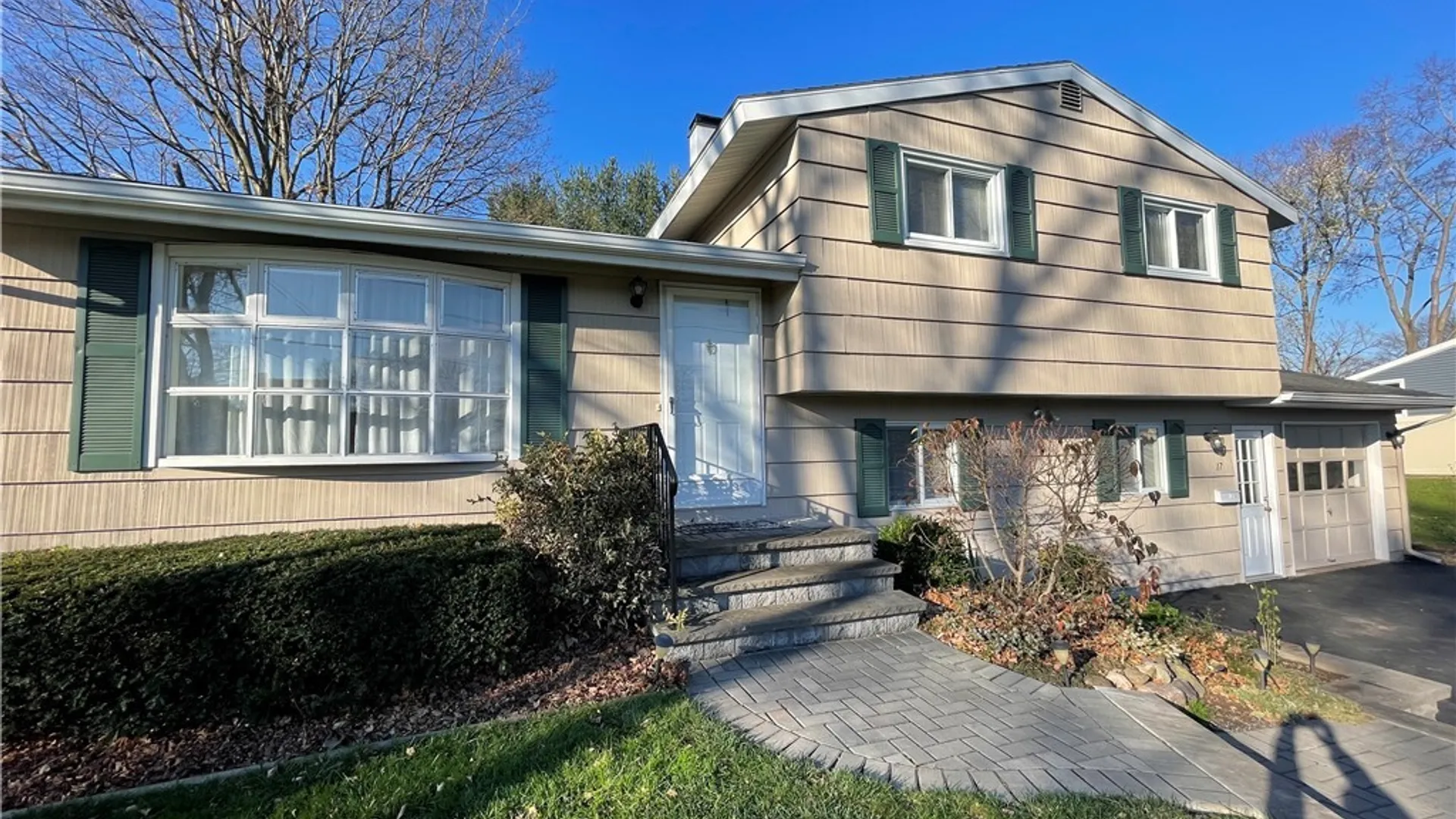 Property at 17 Juneberry Lane, Clay, NY 13090 3