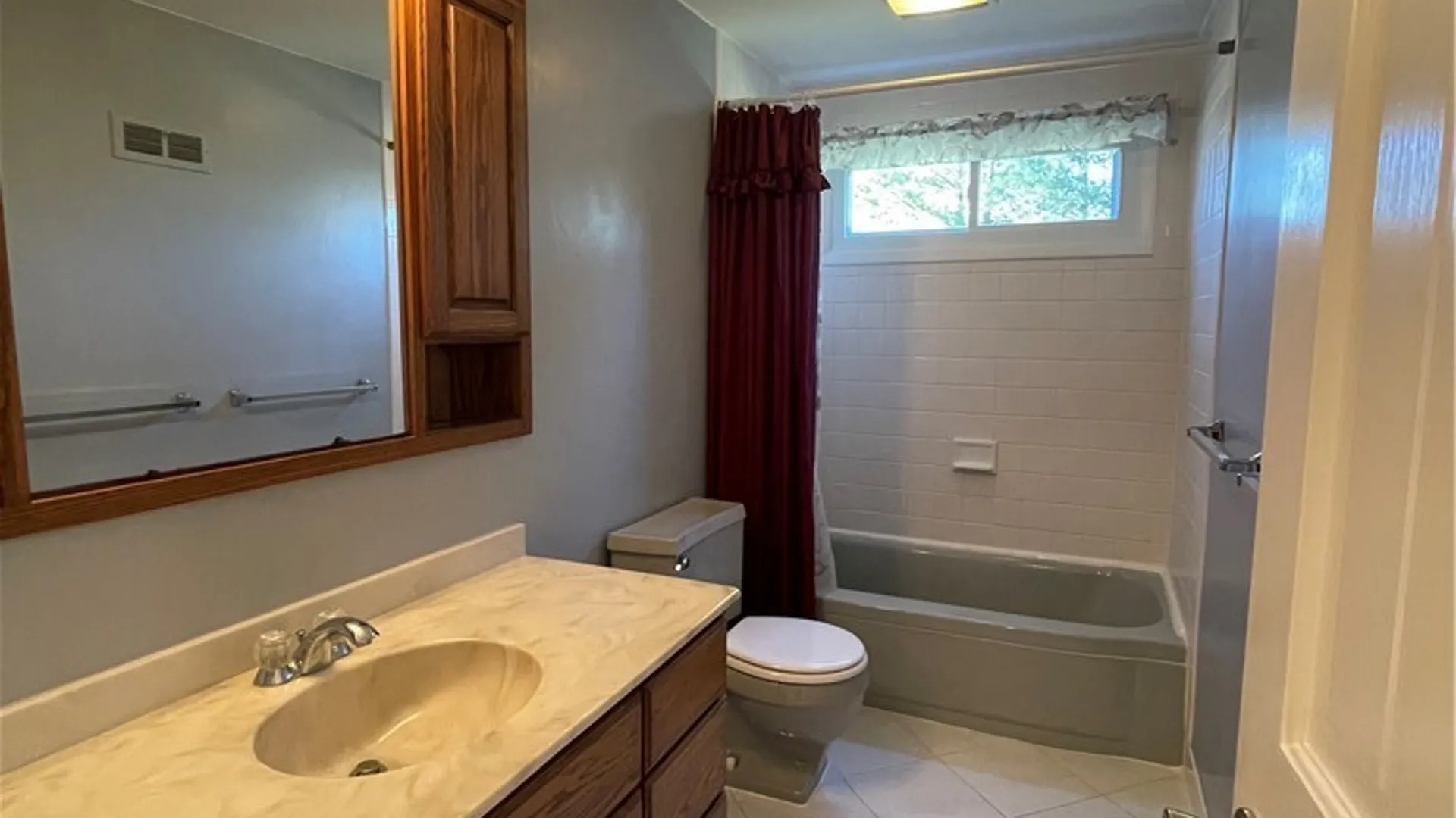 Property at 17 Juneberry Lane, Clay, NY 13090 16