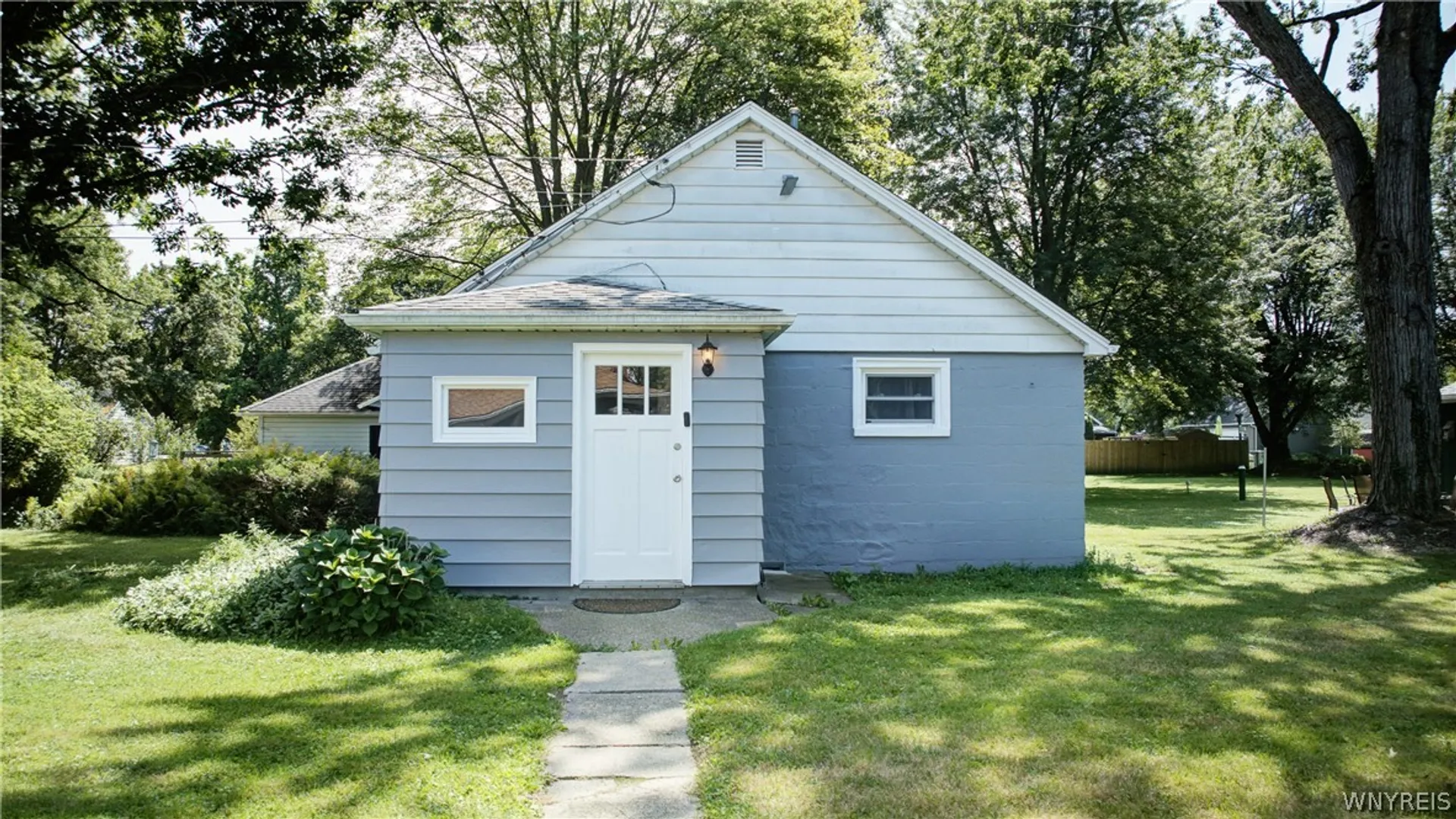 Property at 1106 Niagara Falls Boulevard, North Tonawanda, NY 14120 5