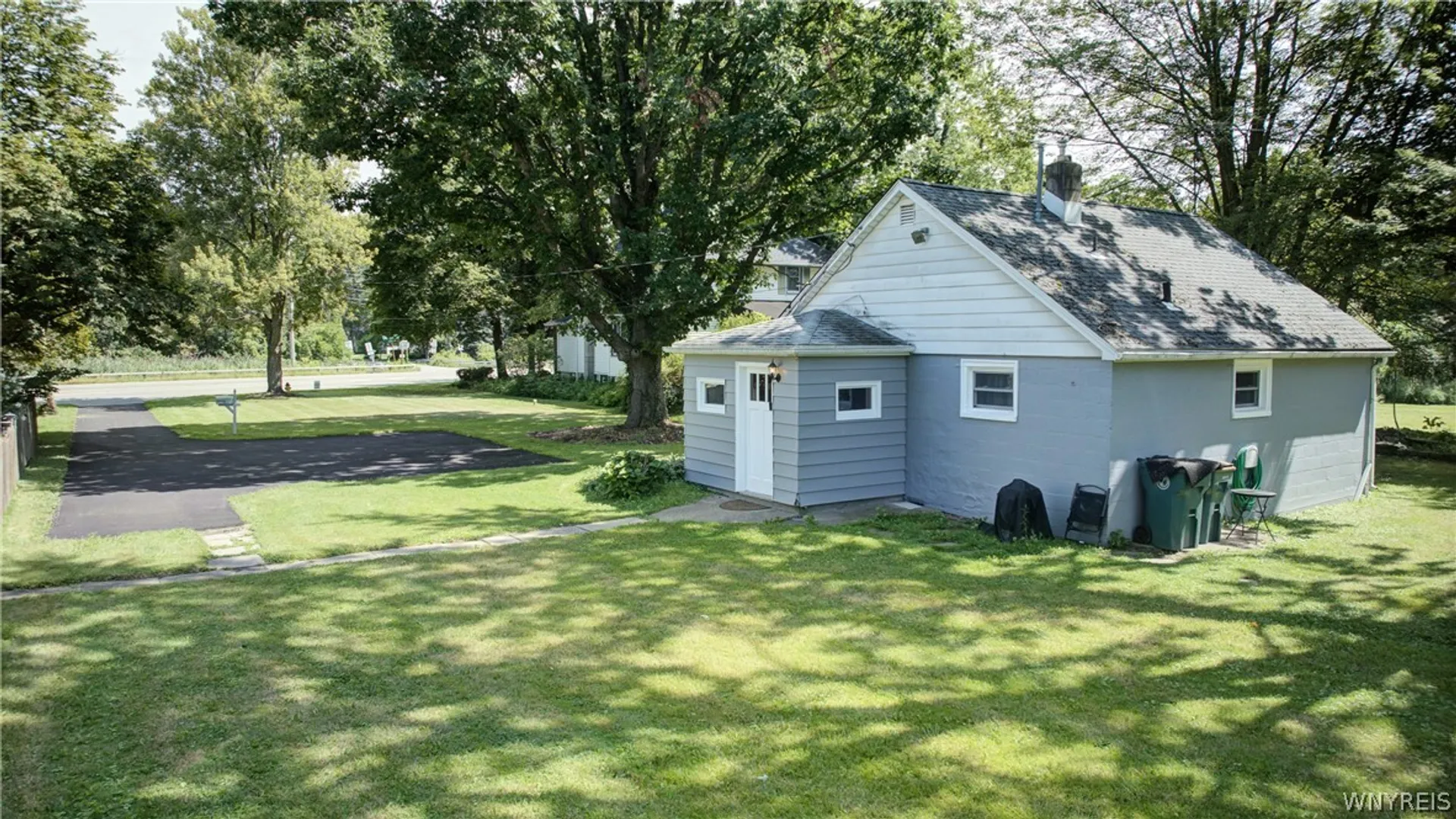 Property at 1106 Niagara Falls Boulevard, North Tonawanda, NY 14120 7