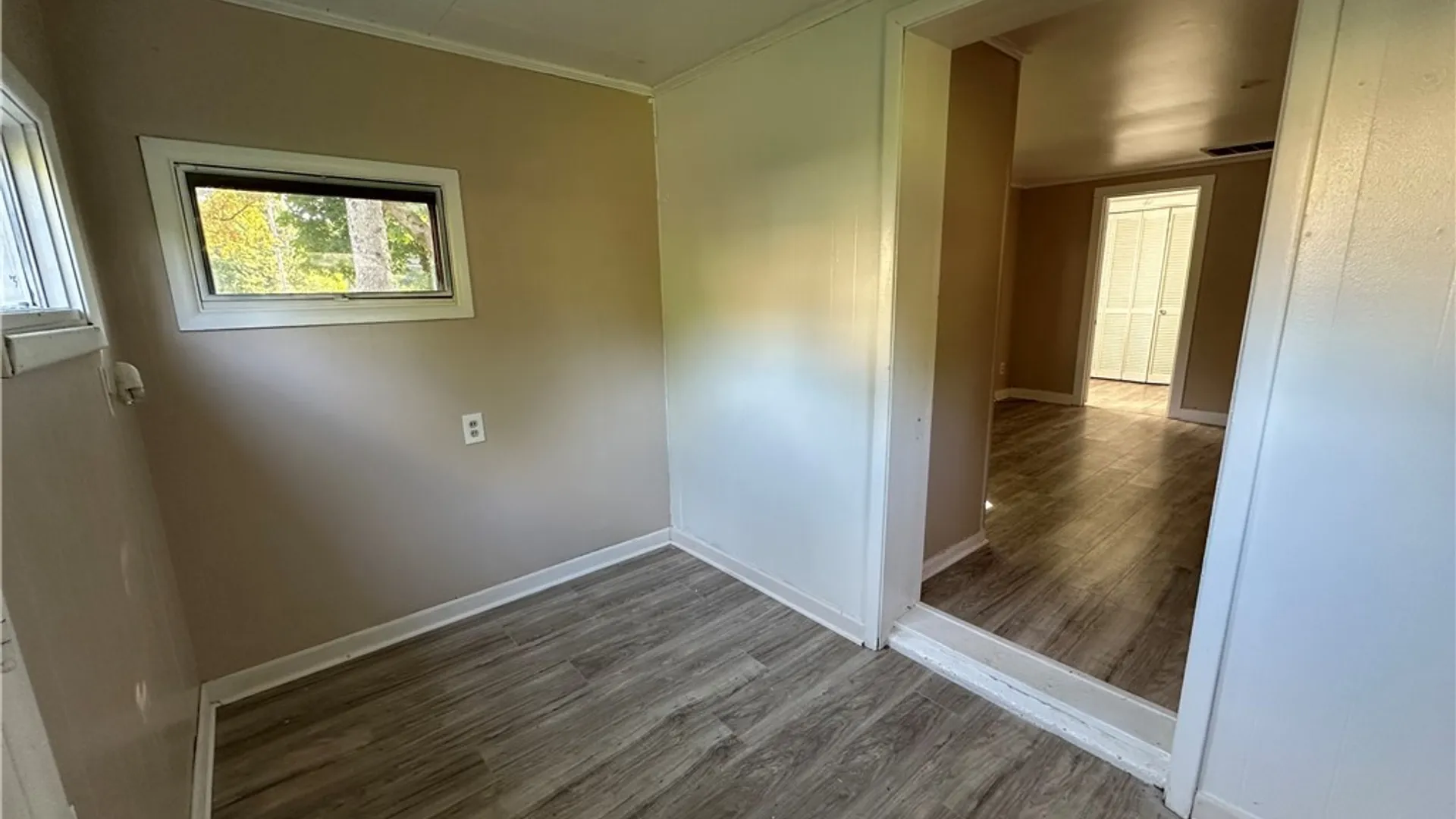 Property at 1106 Niagara Falls Boulevard, North Tonawanda, NY 14120 20