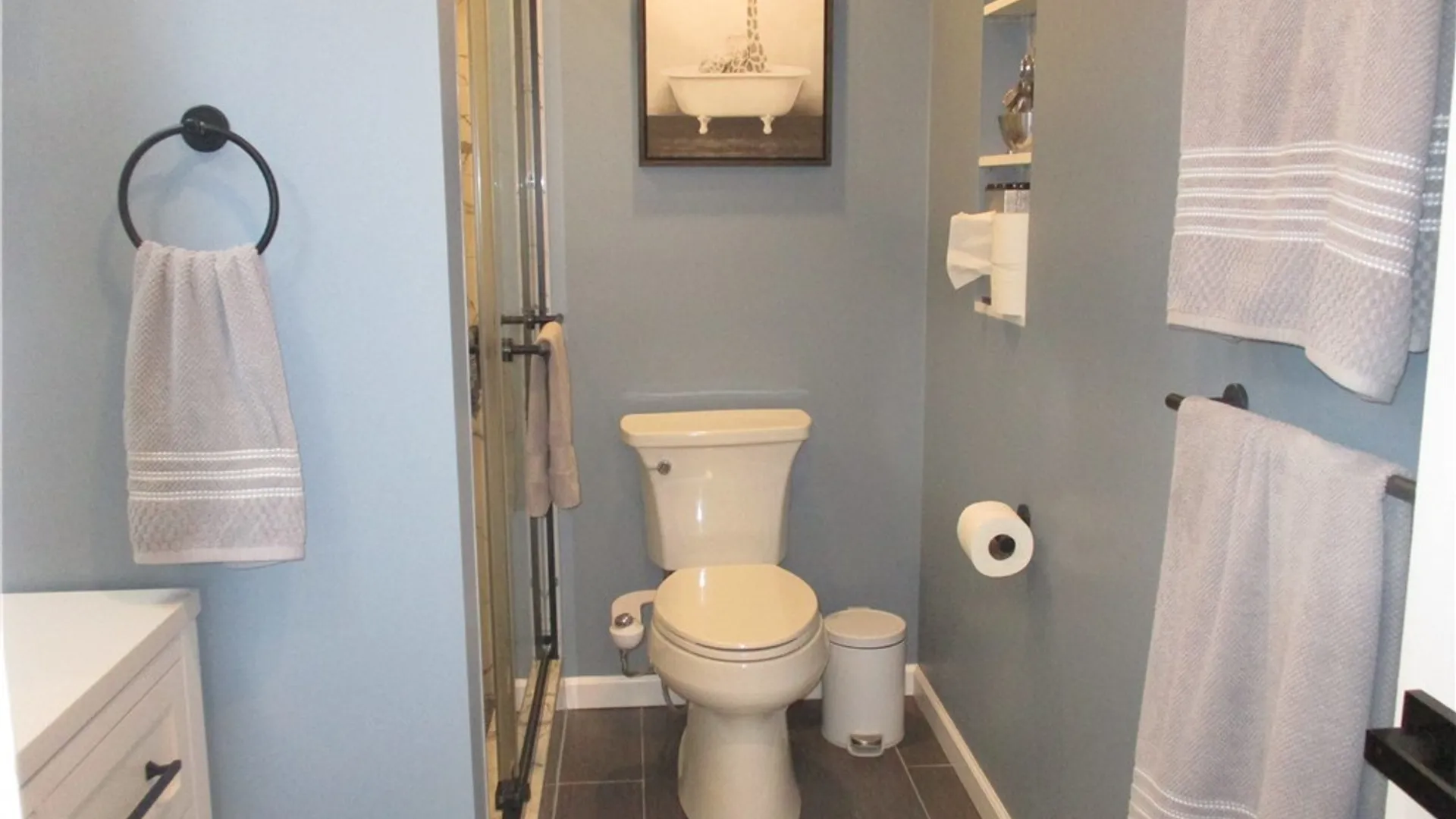 Property at 105 Carriage Drive, Orchard Park, NY 14127 25