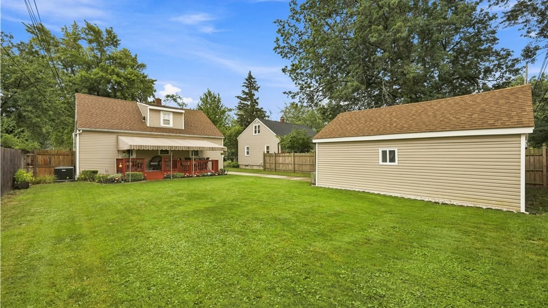 Property at 540 Windermere Boulevard, Amherst, NY 14226 18