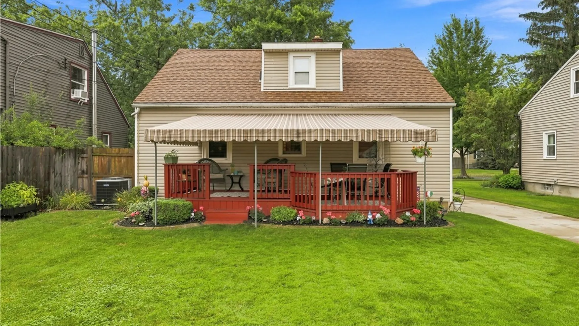 Property at 540 Windermere Boulevard, Amherst, NY 14226 17