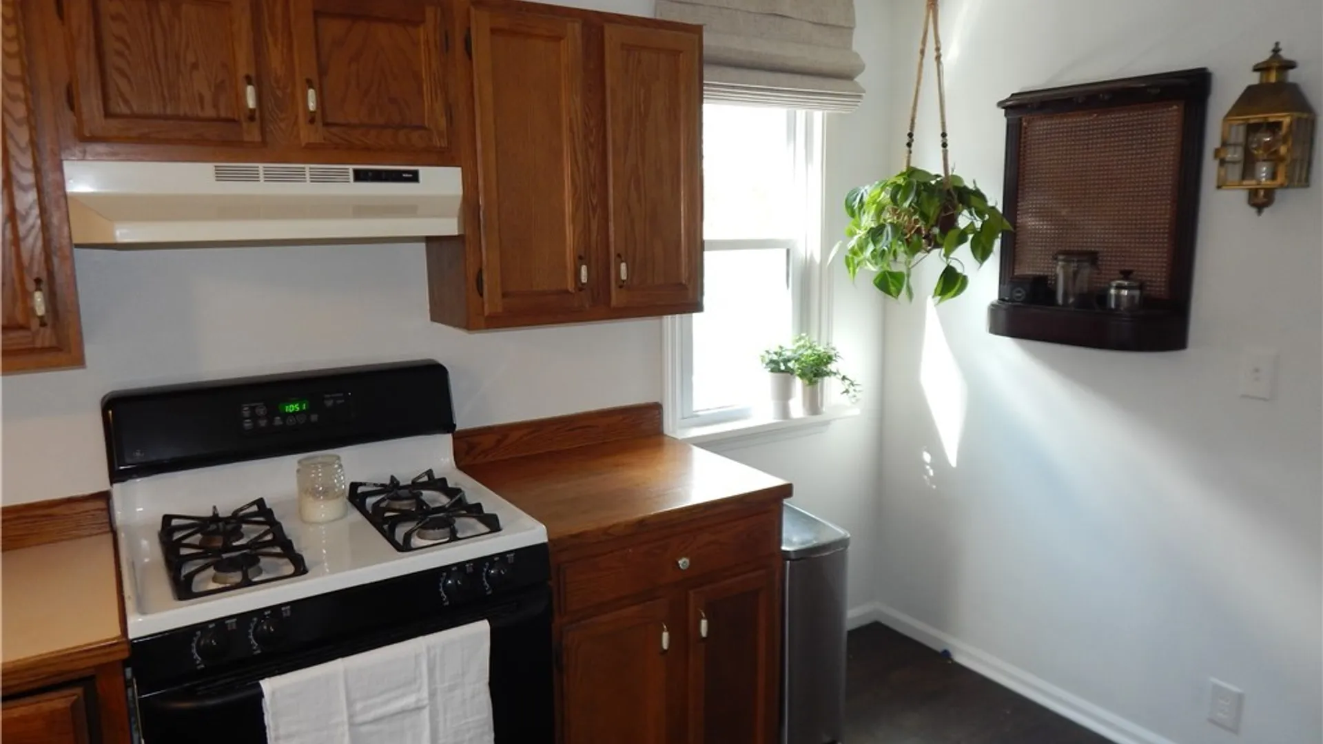 Property at 14 1/2 Elderkin Avenue, Camillus, NY 13031 27