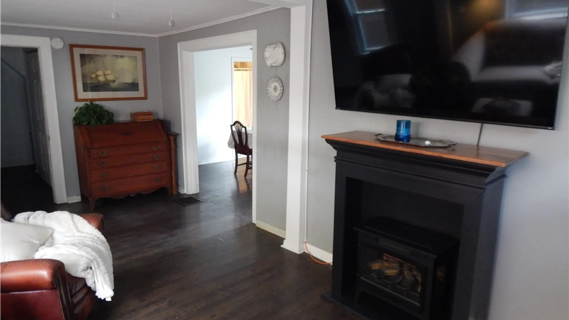 Property at 14 1/2 Elderkin Avenue, Camillus, NY 13031 7