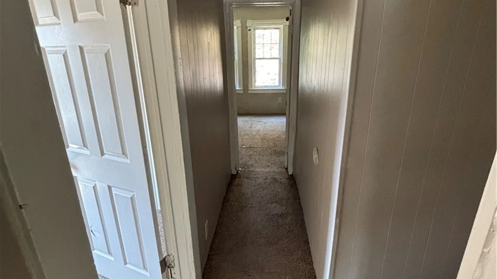 Property at 933 Jefferson Avenue, Rochester, NY 14611 6