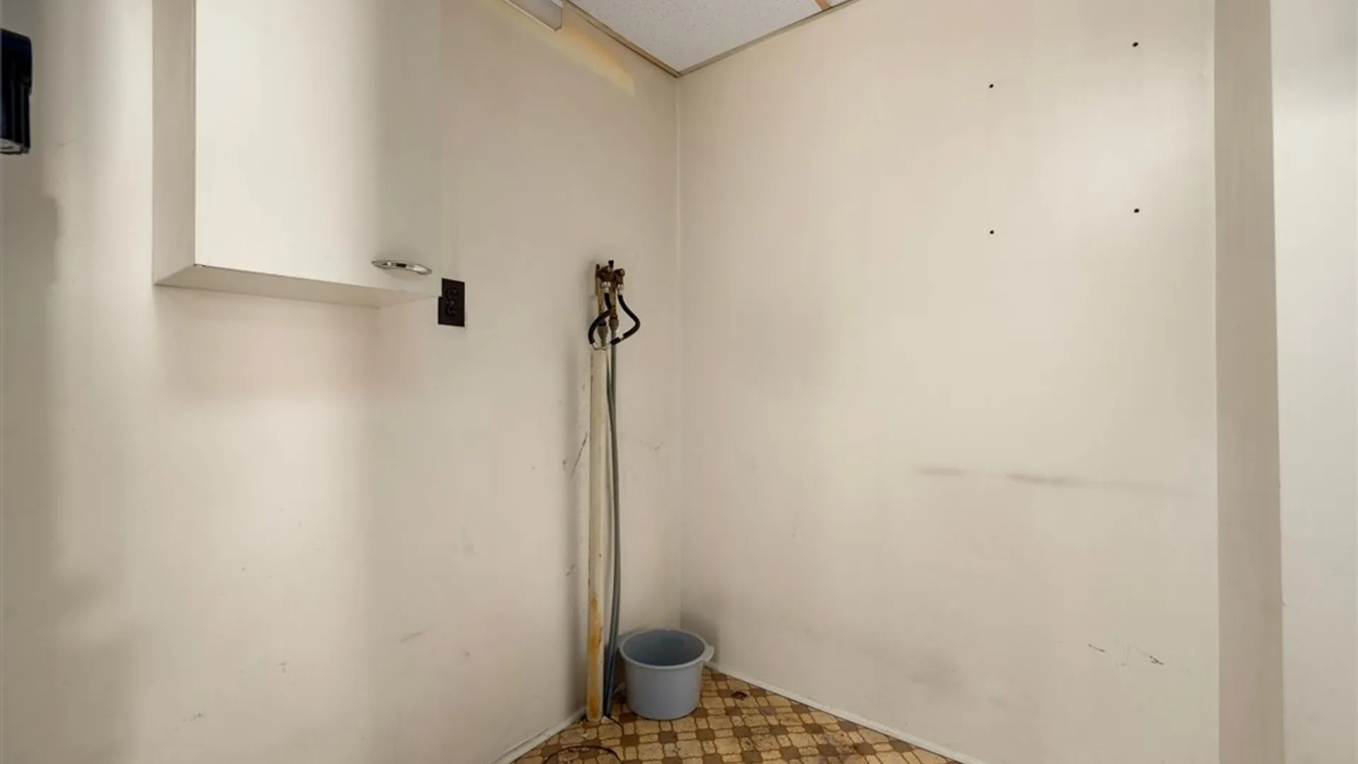 Property at 3845 Oneida Street, New Hartford, NY 13413 26