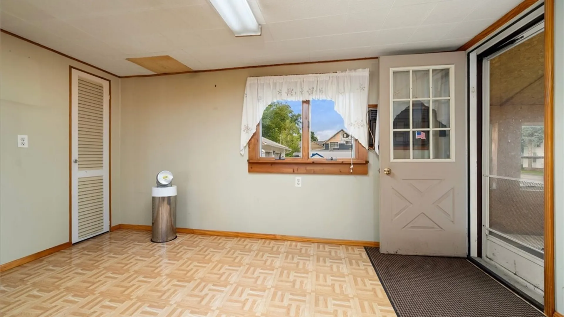 Property at 3845 Oneida Street, New Hartford, NY 13413 15