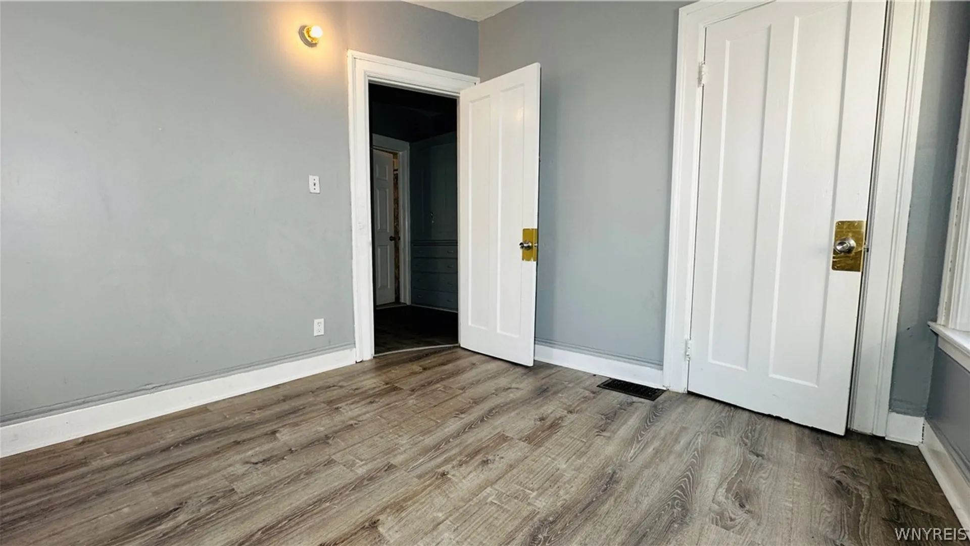 Property at 232 Humboldt Parkway, Buffalo, NY 14214 15