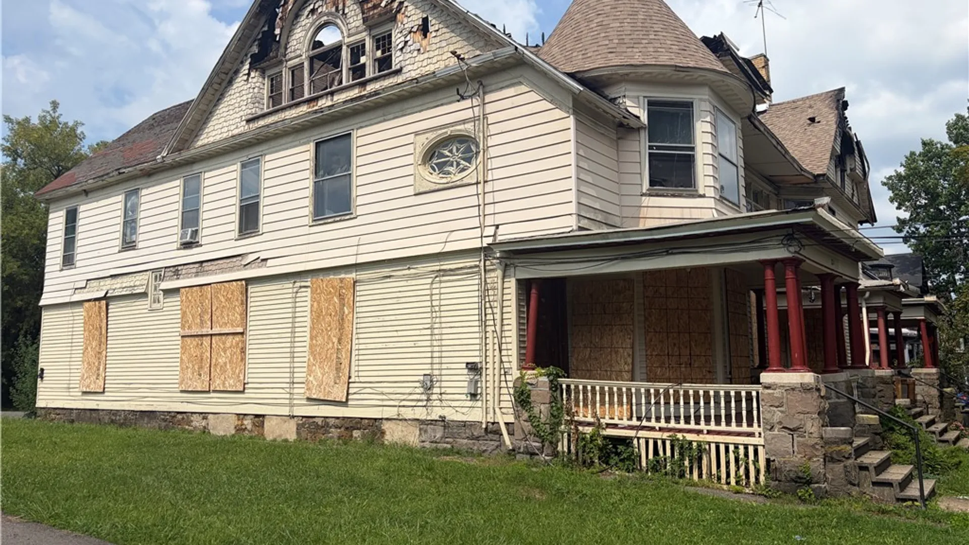 Property at 18-22 Jewett Place, Utica, NY 13501 8