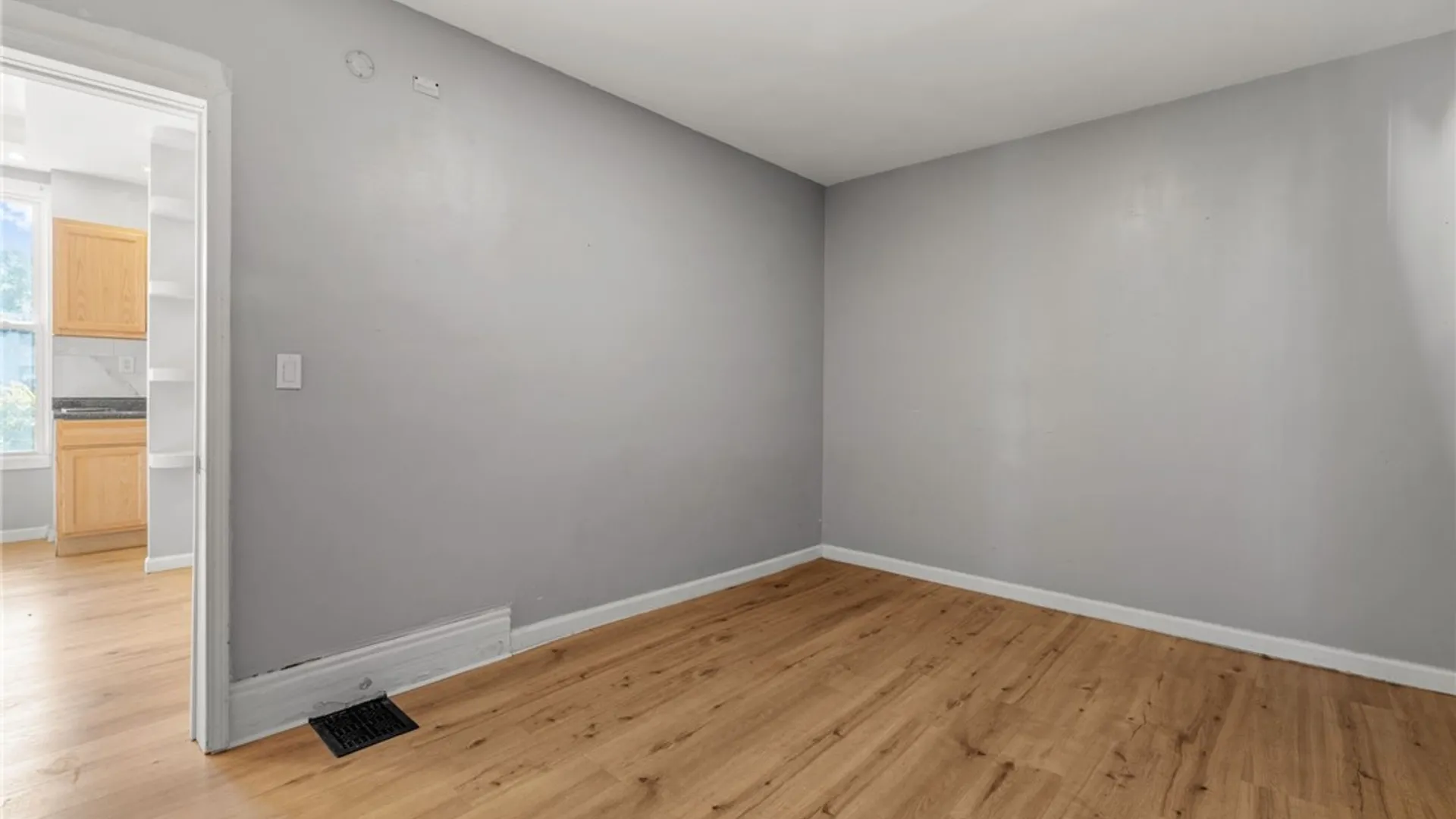 Property at 319 Merriman Ave Lower #1 Avenue, Syracuse, NY 13204 13