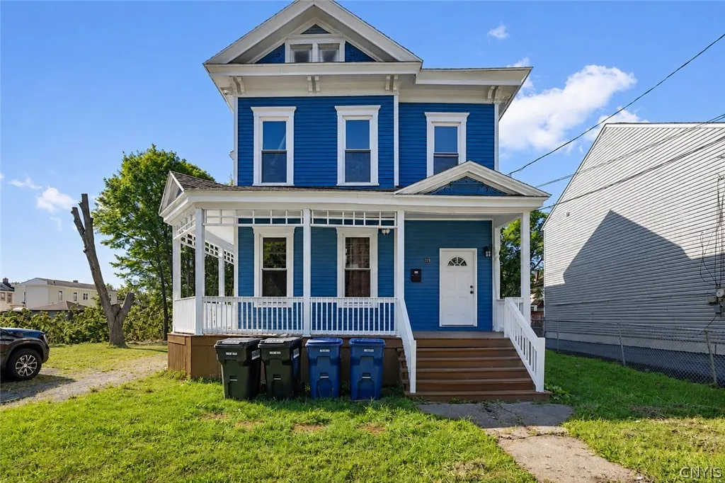 Property at 319 Merriman Ave Lower #1 Avenue, Syracuse, NY 13204
