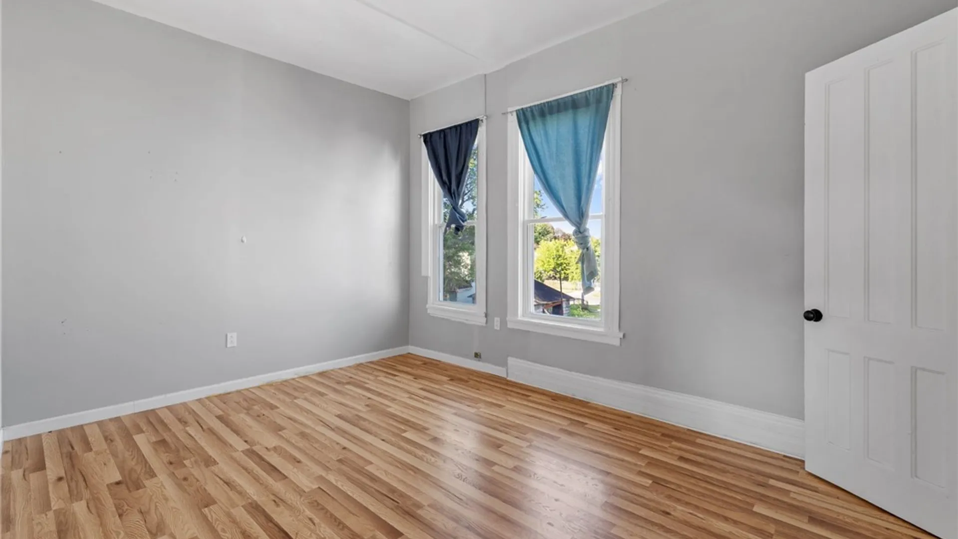 Property at 319 Merriman #2 UPPER Avenue, Syracuse, NY 13204 4