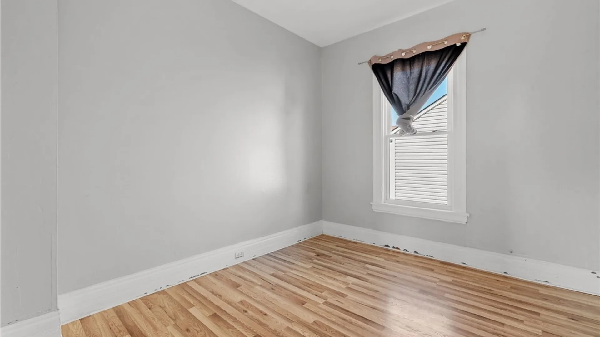 Property at 319 Merriman #2 UPPER Avenue, Syracuse, NY 13204 14