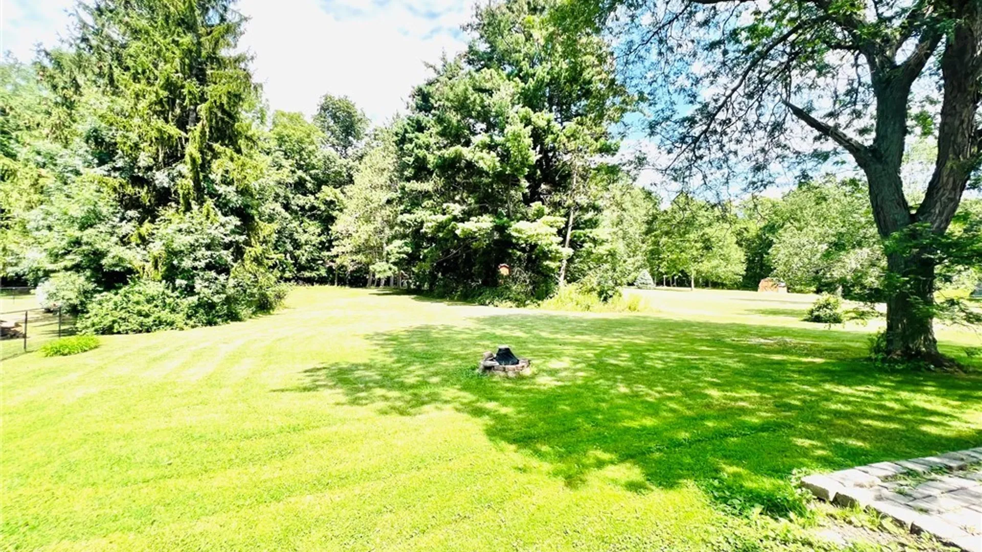 Property at 6667 Taylor Road, Hamburg, NY 14075 21