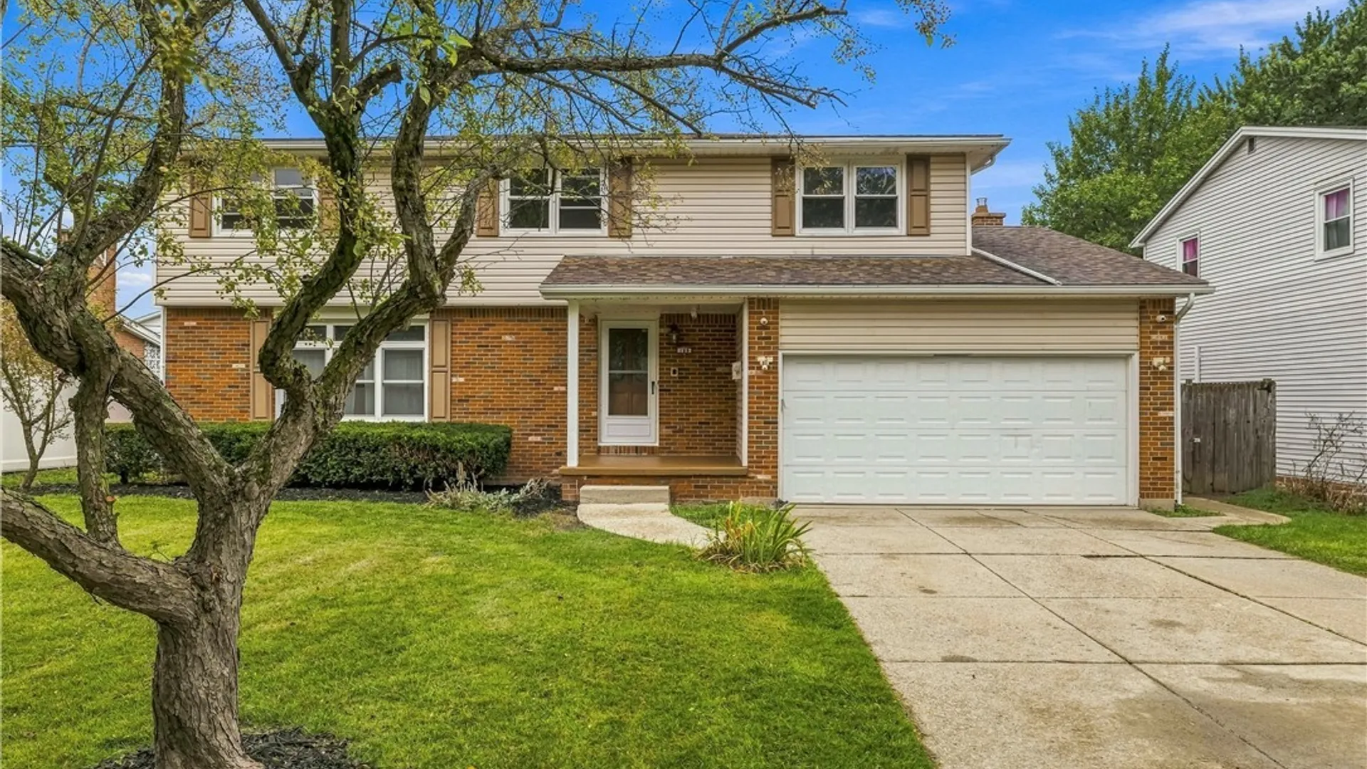 Property at 188 Ranch Trail, Amherst, NY 14221 3
