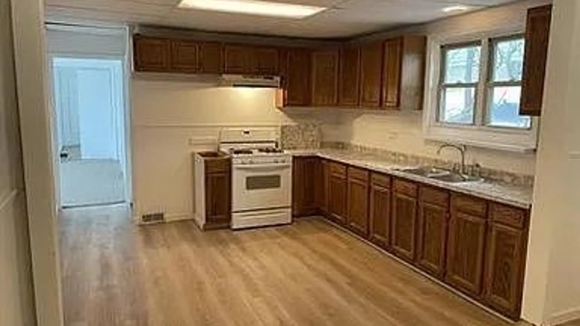 Property at 100 Summit Avenue, Geddes, NY 13209 10