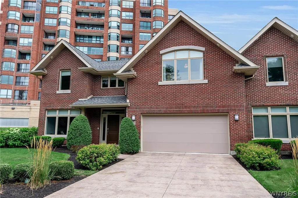 Property at 59 Ojibwa Circle, Buffalo, NY 14202